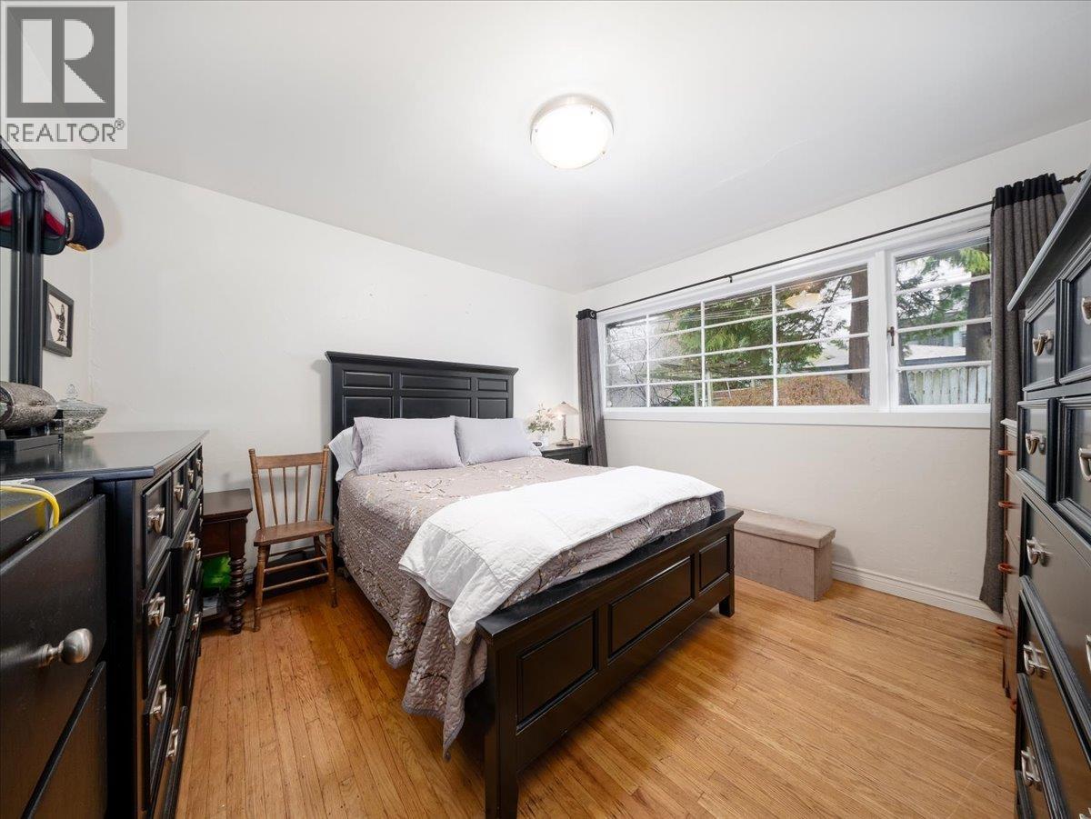 322 E 25TH STREET, North Vancouver