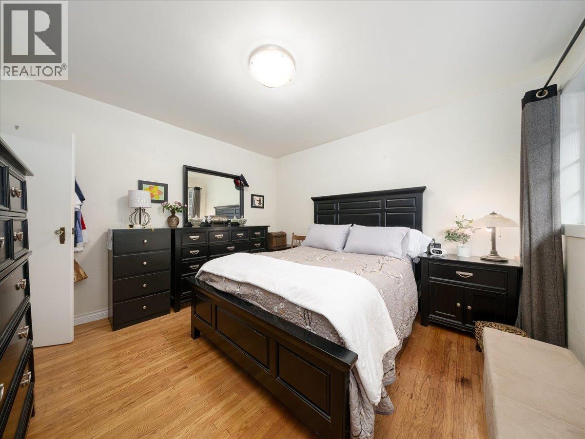 322 E 25TH STREET, North Vancouver