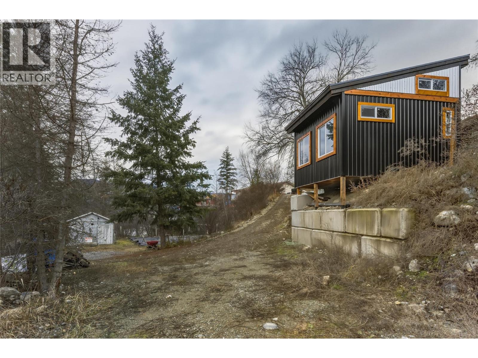 535 TOD MOUNTAIN ROAD - 38