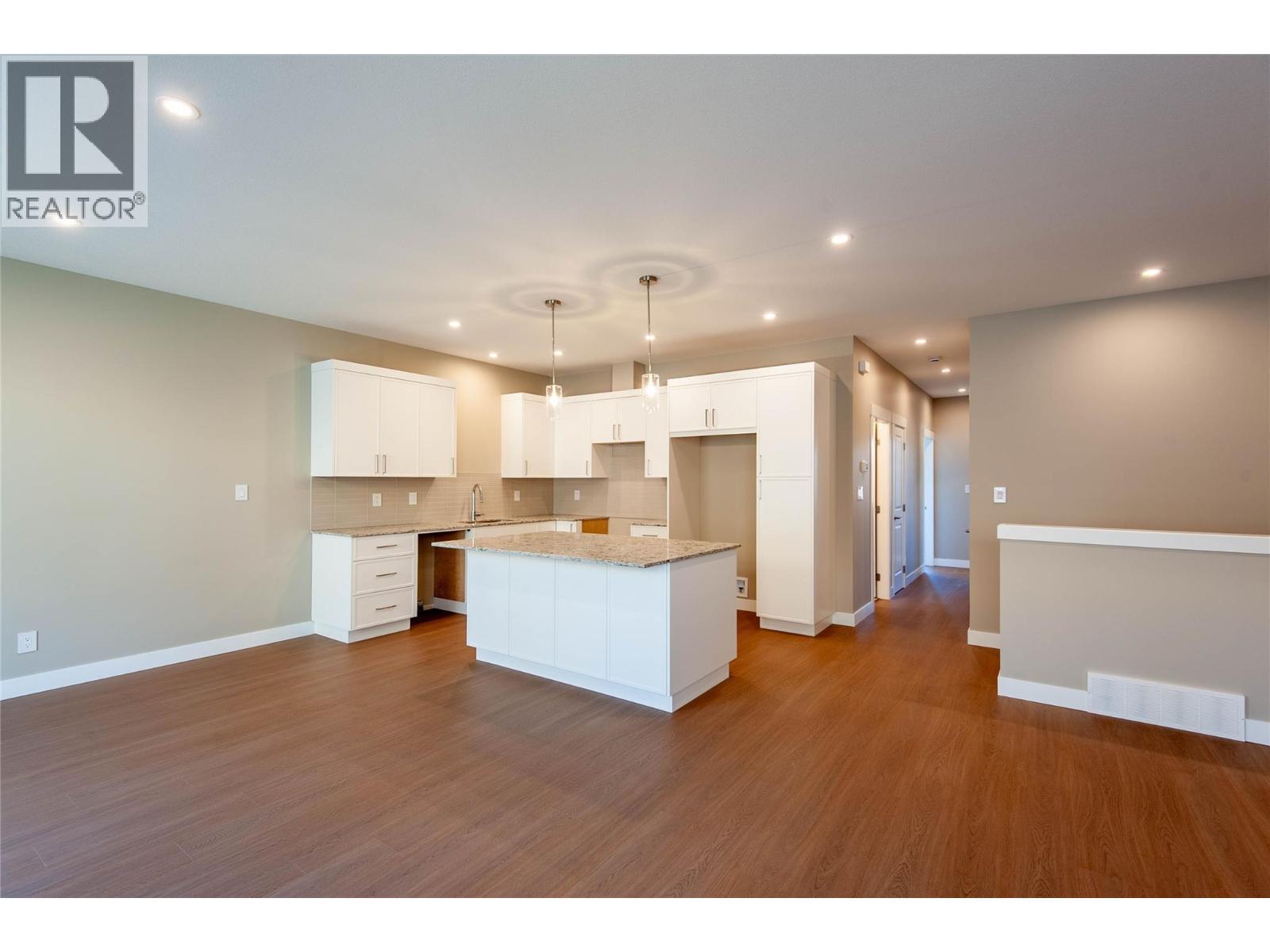 437 Poplar Drive, Logan Lake