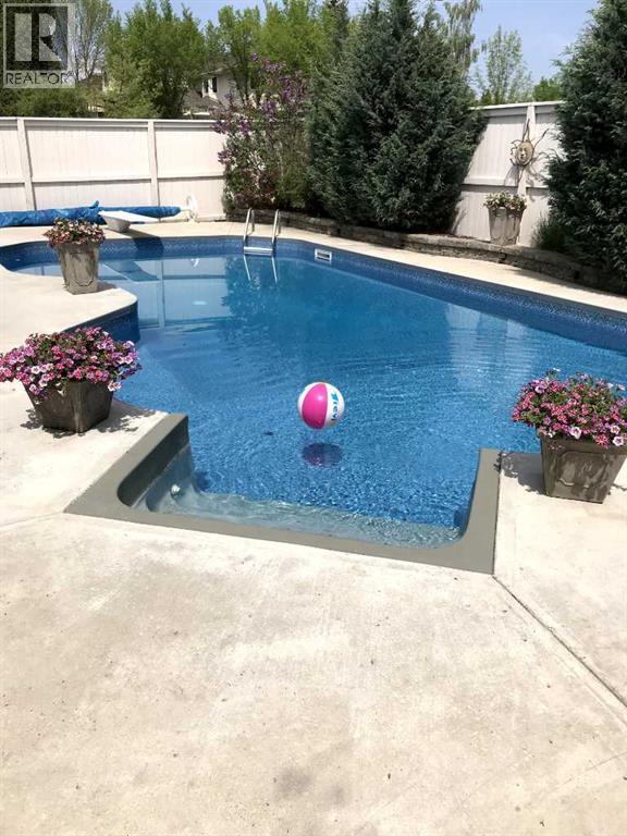 Single Family House for Sale in  Mt Yamnuska Court SE McKenzie Lake Calgary 