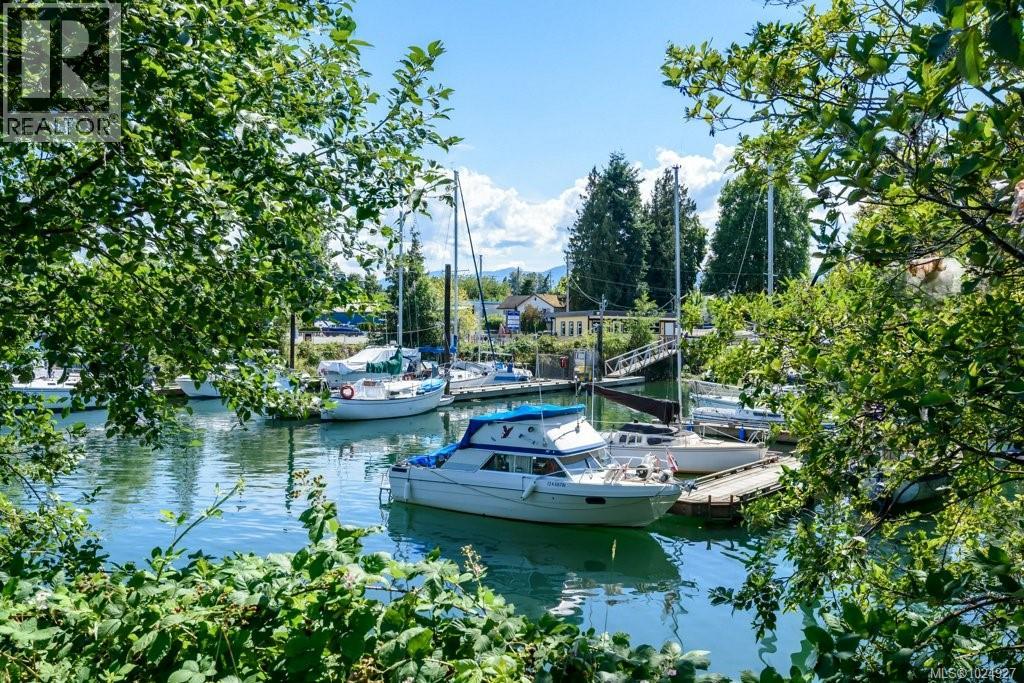 #14 119 20TH ST - 20