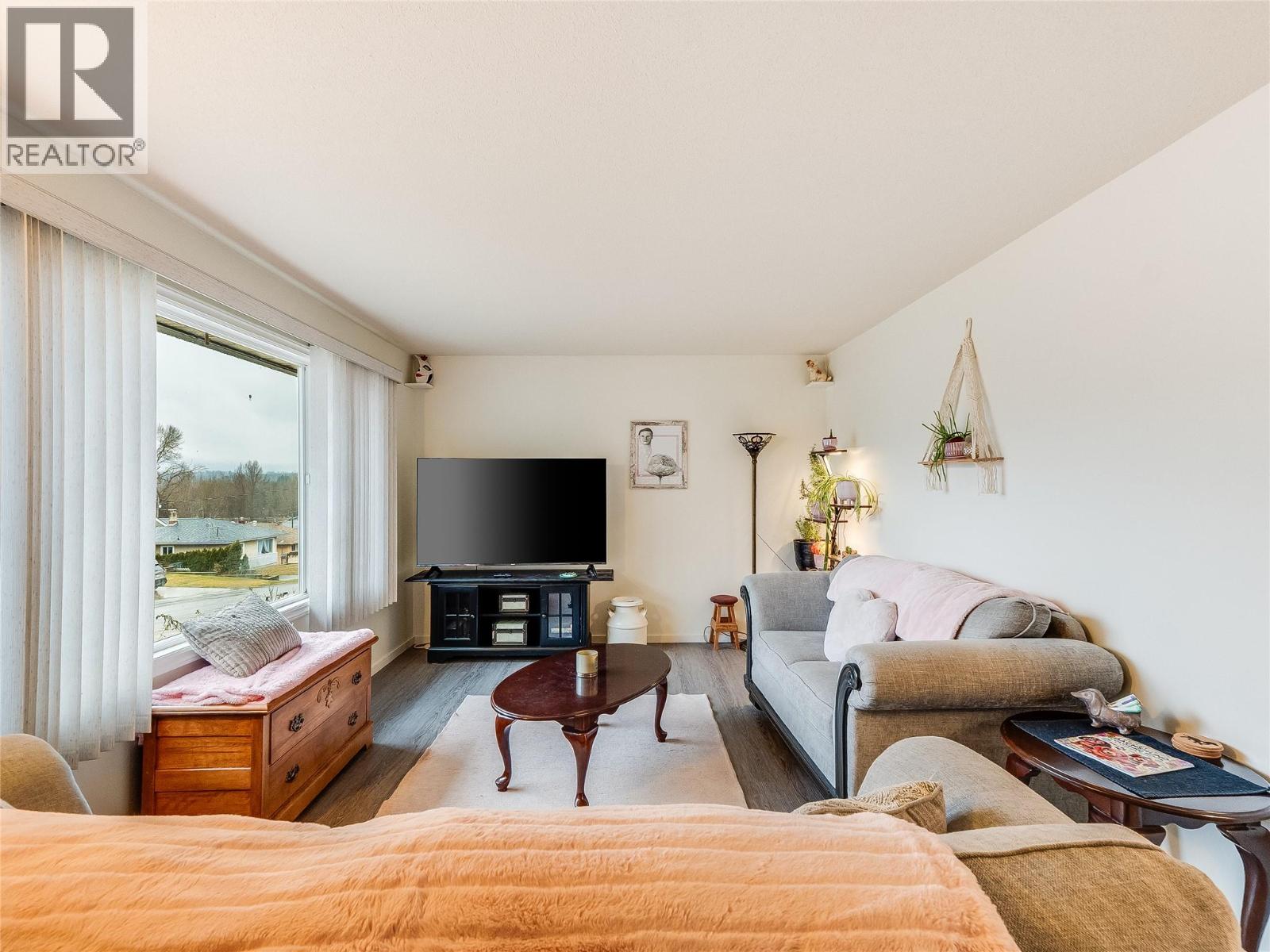 550 6th Avenue, Castlegar