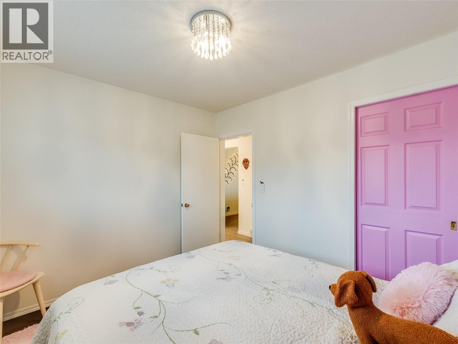 550 6th Avenue, Castlegar