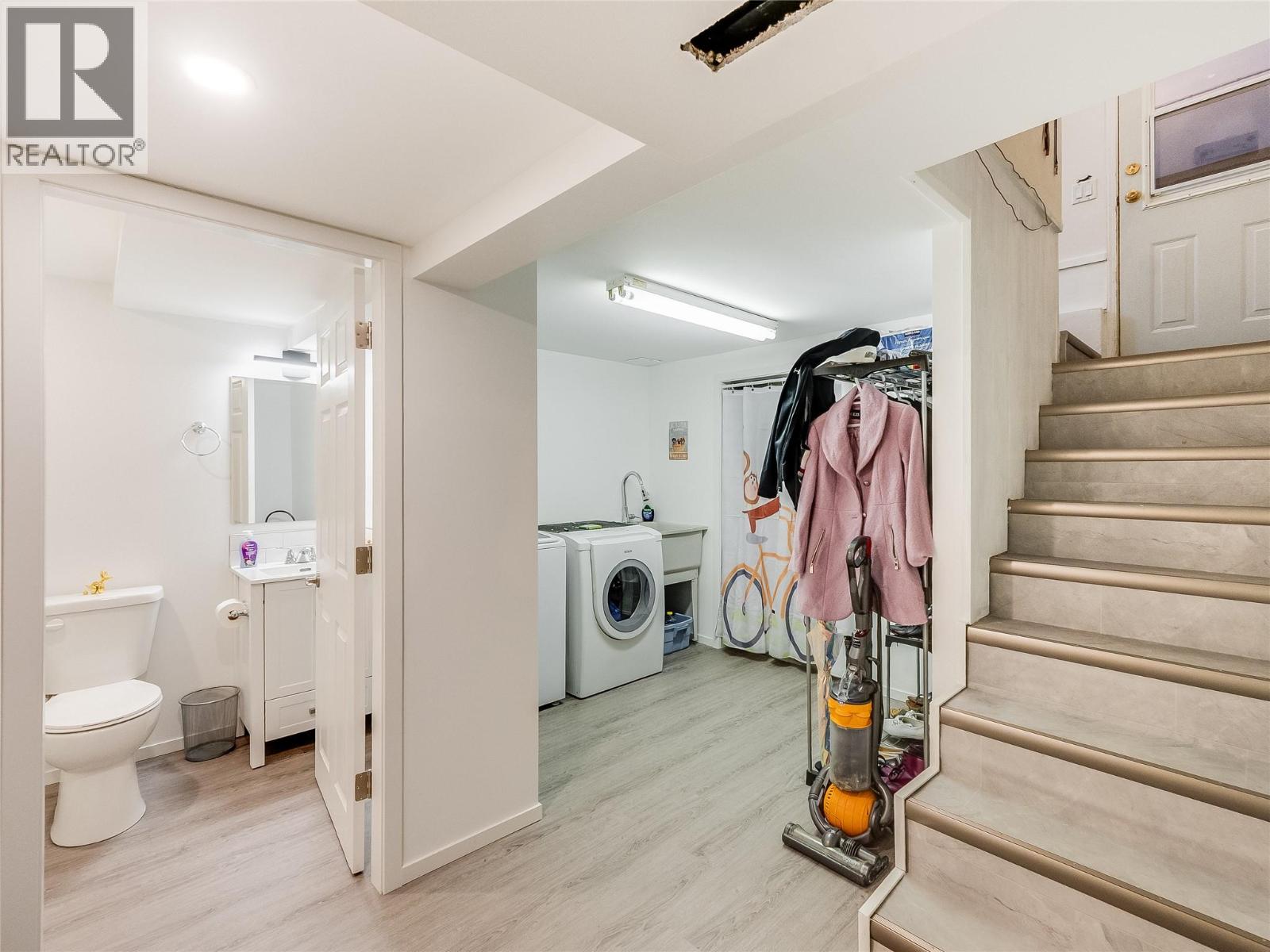 550 6th Avenue, Castlegar