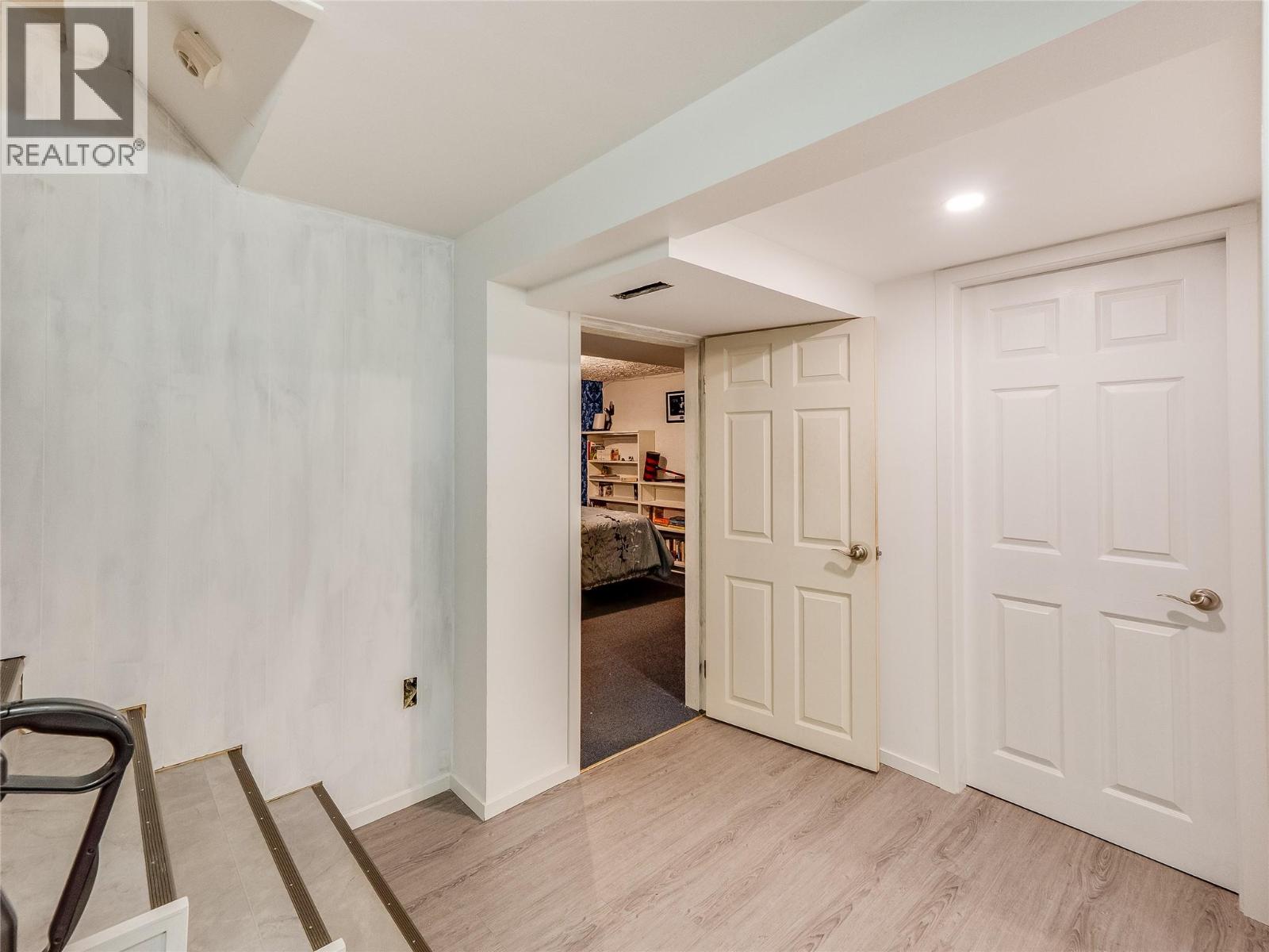 550 6th Avenue, Castlegar