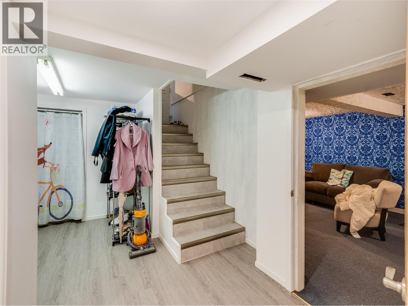 550 6th Avenue, Castlegar