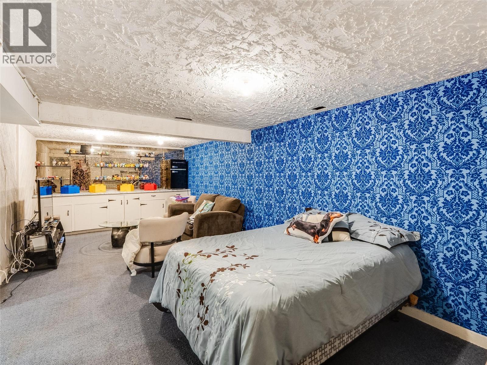 550 6th Avenue, Castlegar