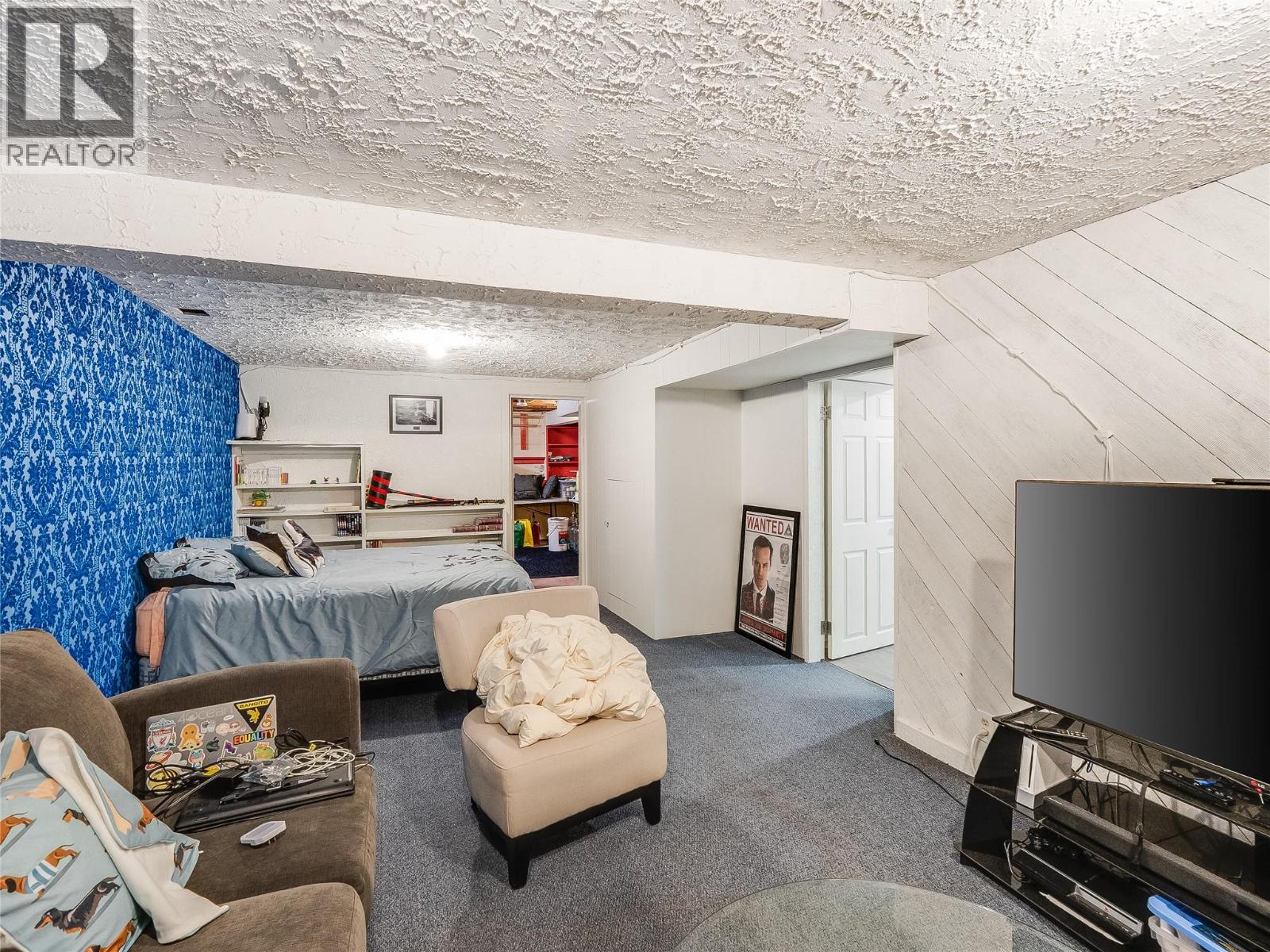 550 6th Avenue, Castlegar