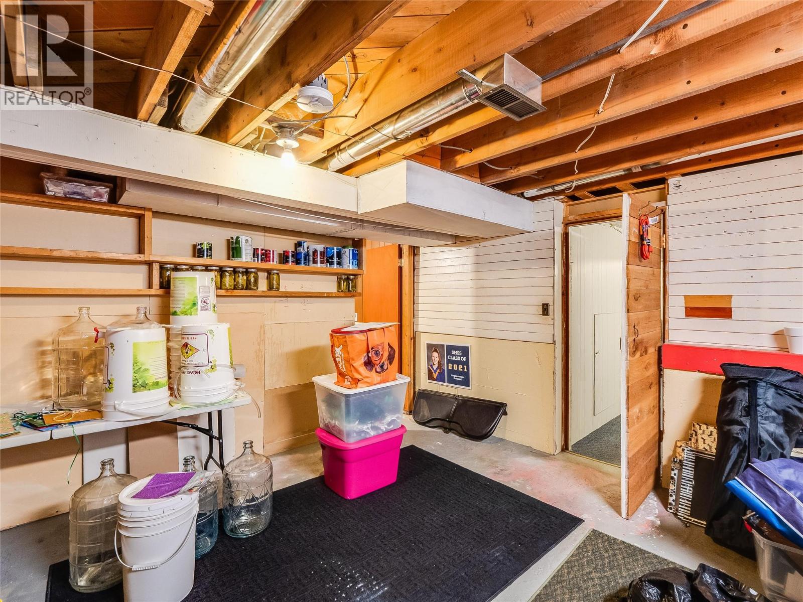 550 6th Avenue, Castlegar