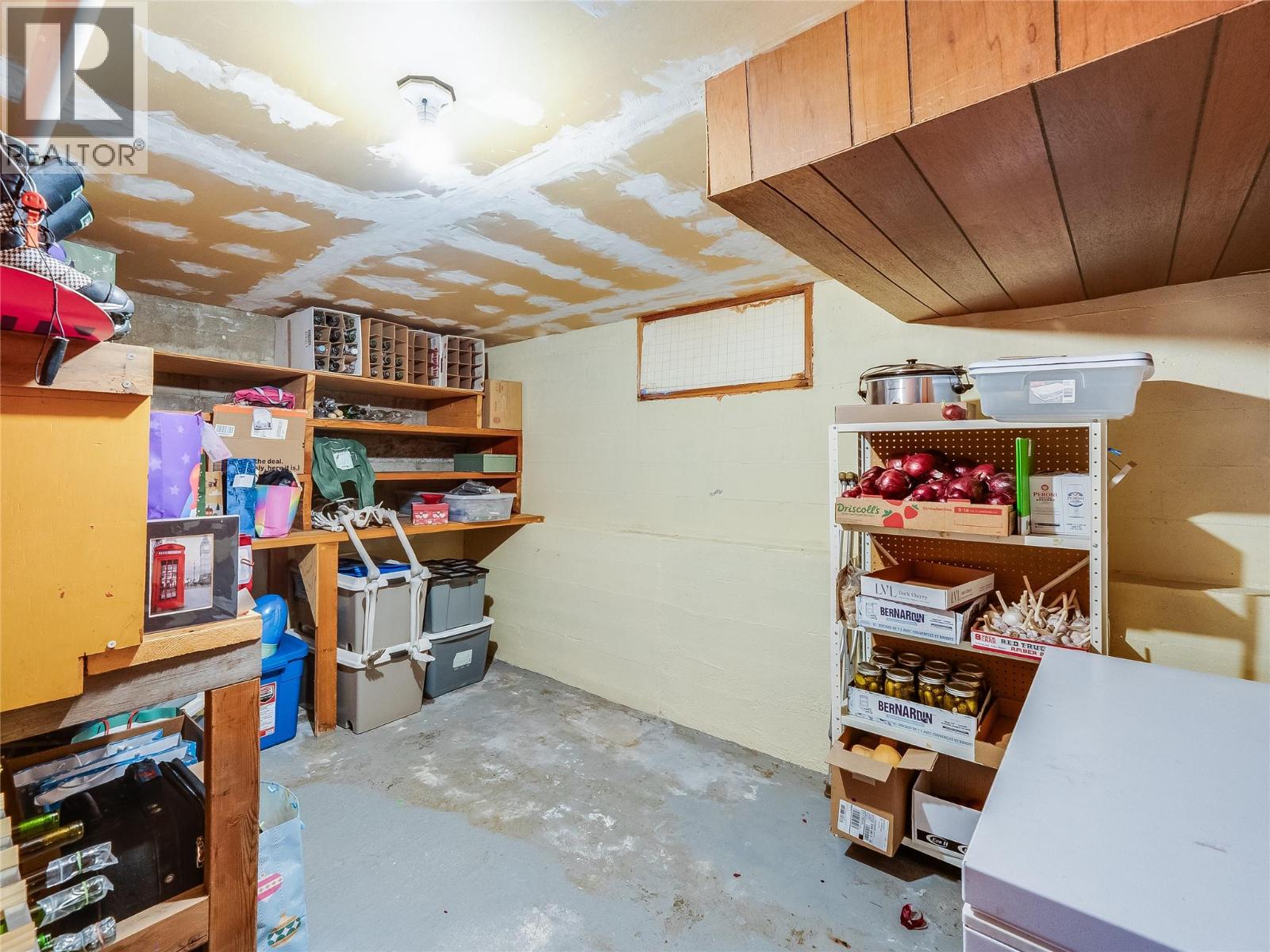 550 6th Avenue, Castlegar