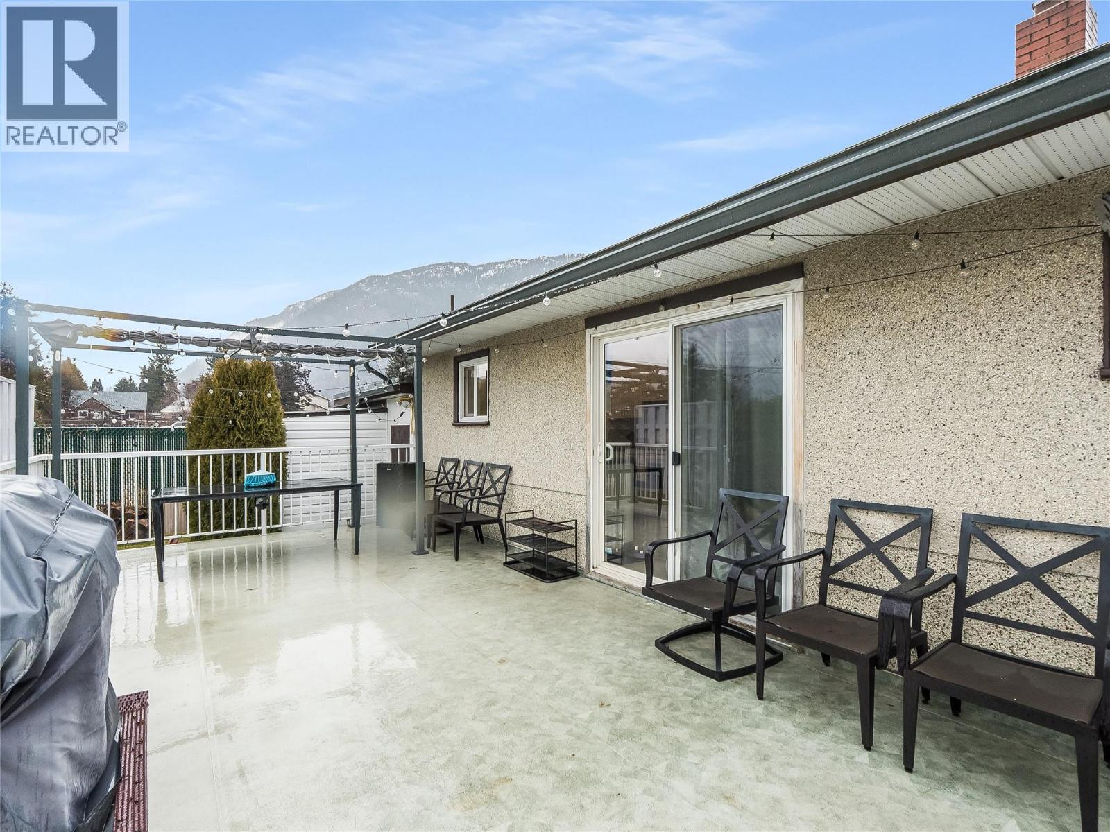 550 6th Avenue, Castlegar