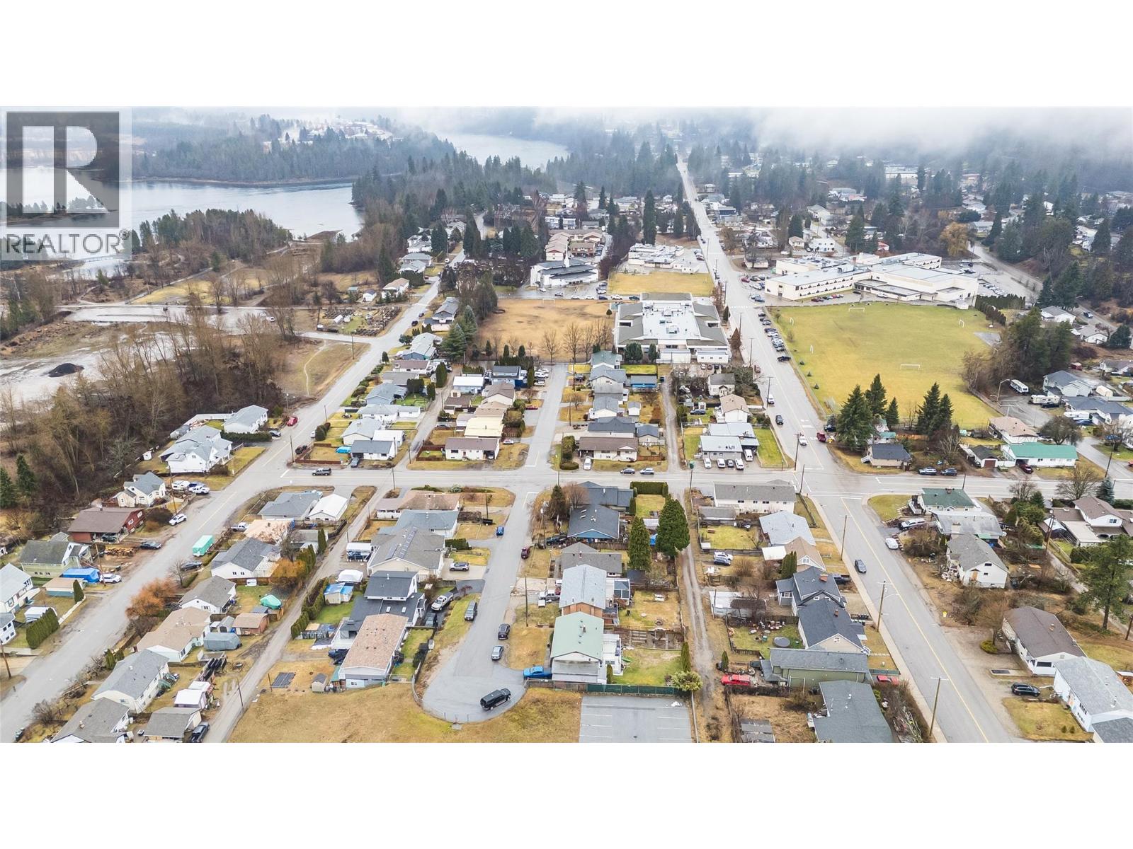 550 6th Avenue, Castlegar