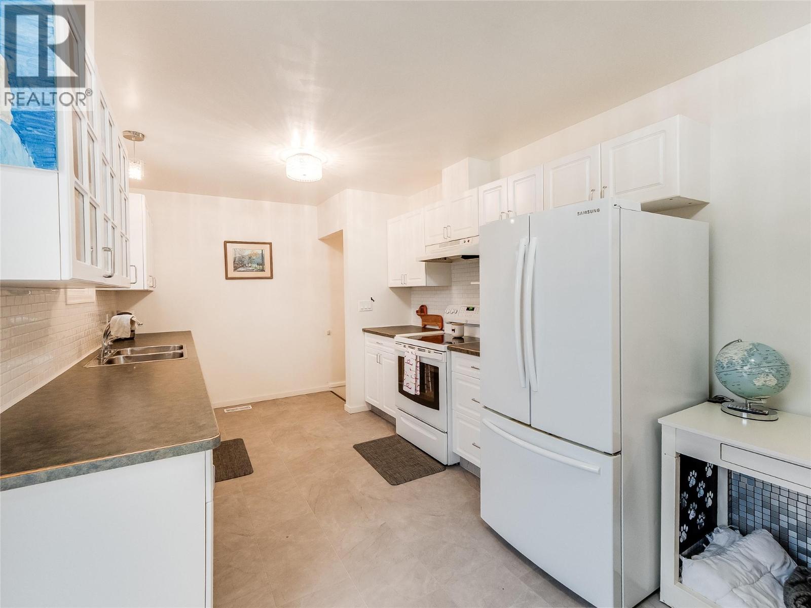 550 6th Avenue, Castlegar