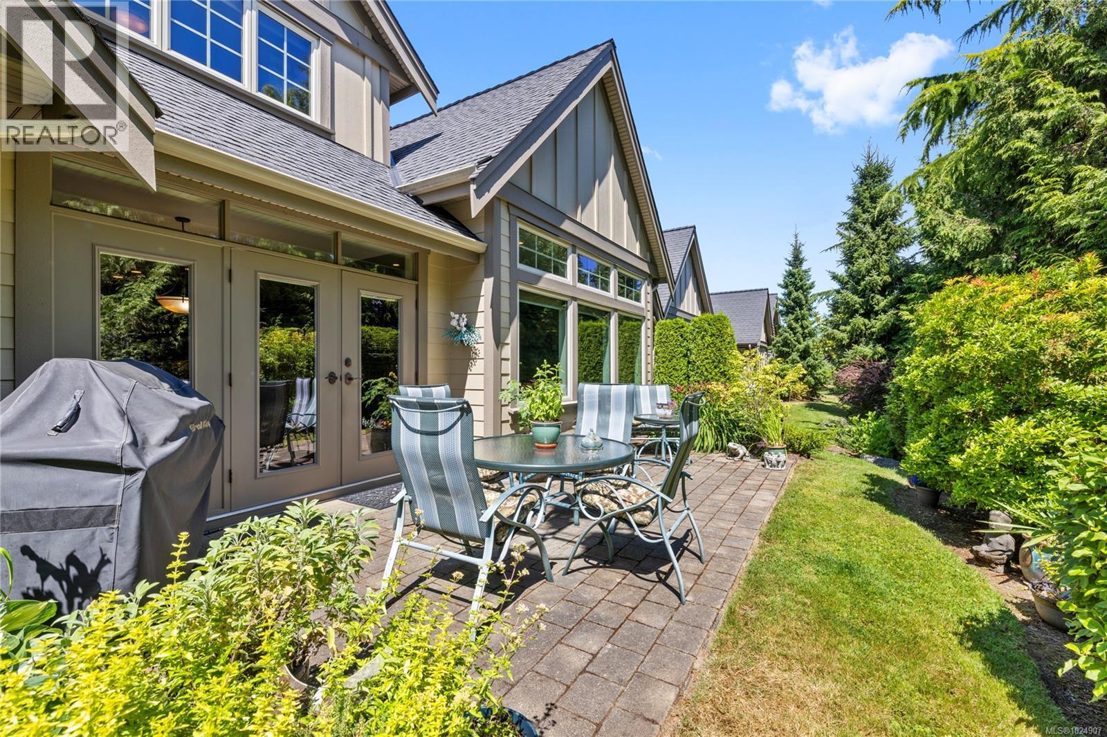 649 Eaglewood Crt, Qualicum Beach