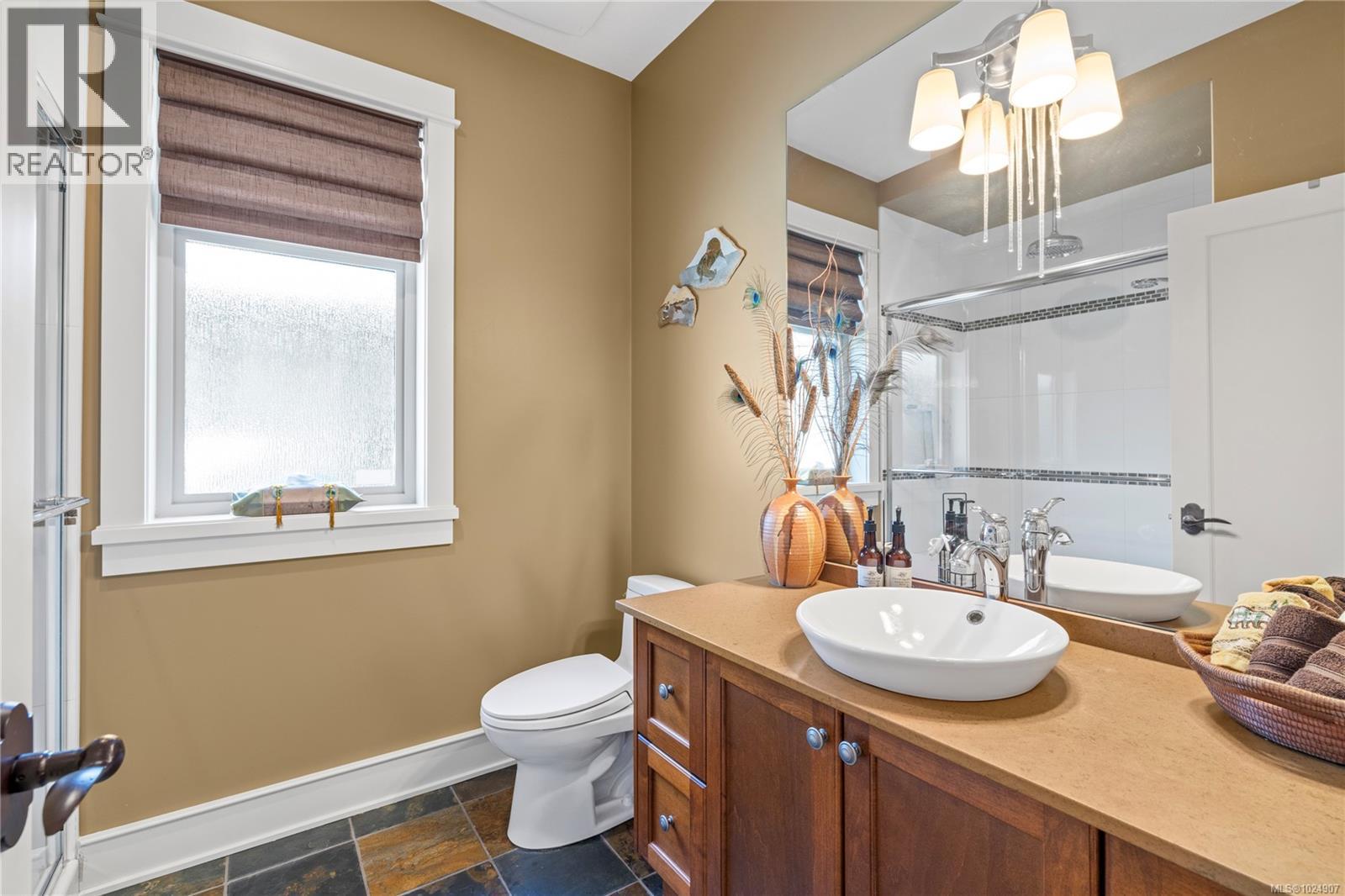 649 Eaglewood Crt, Qualicum Beach