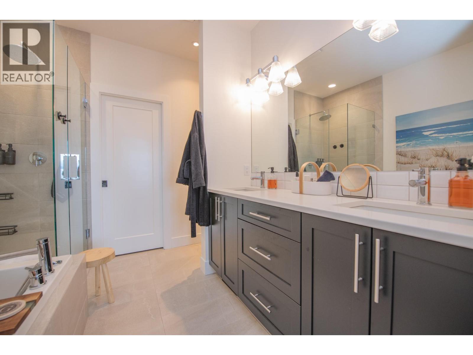  213 Ashcroft Place, Vernon