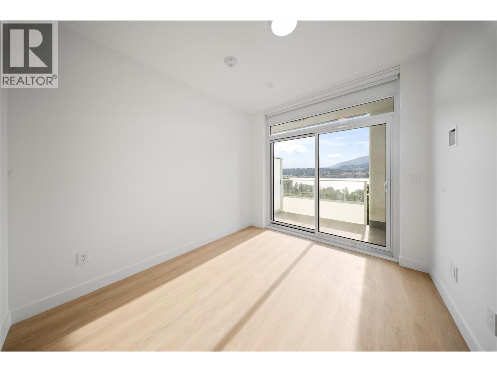 1408 238 Leon Avenue, Kelowna