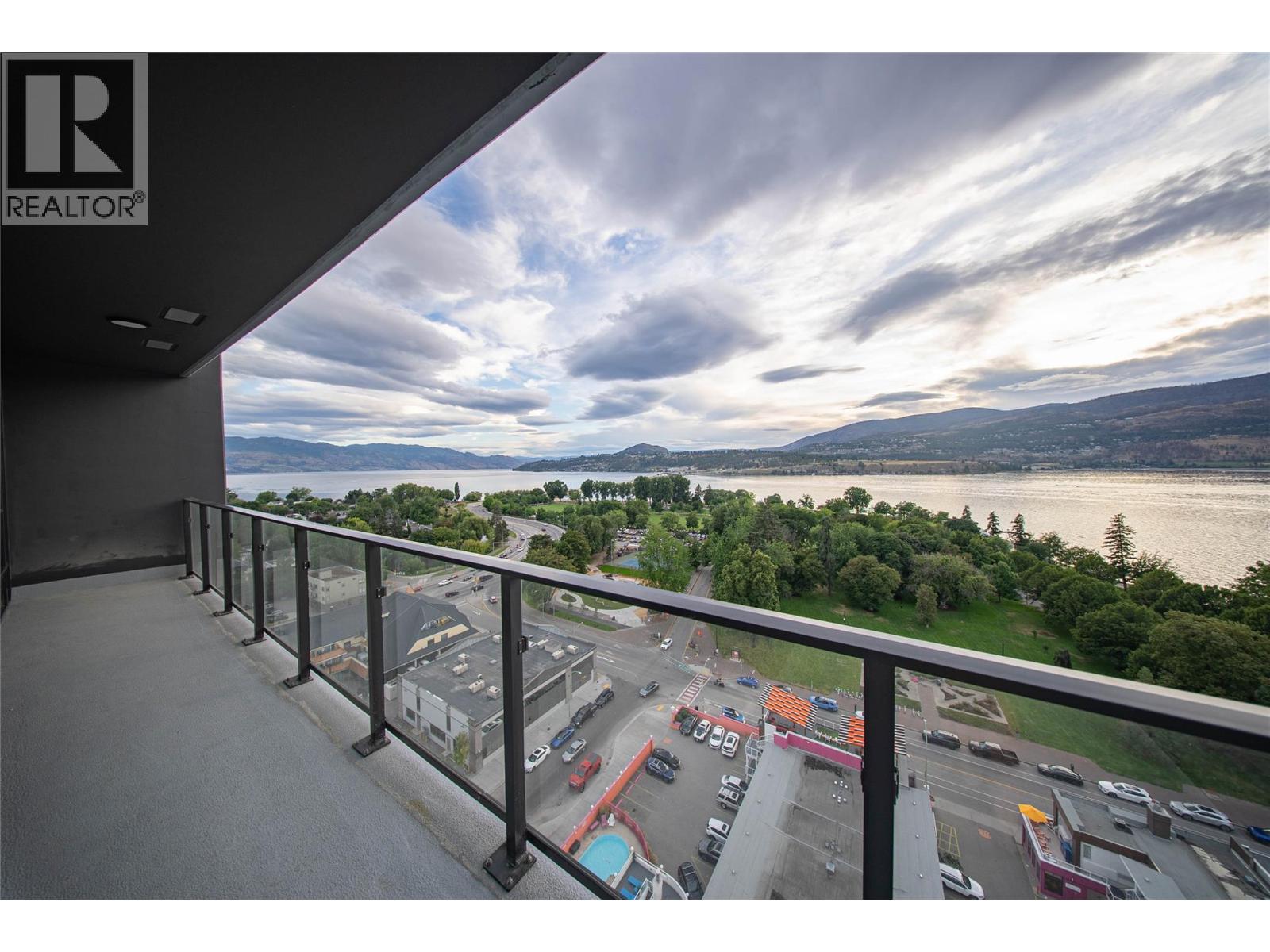 1408 238 Leon Avenue, Kelowna