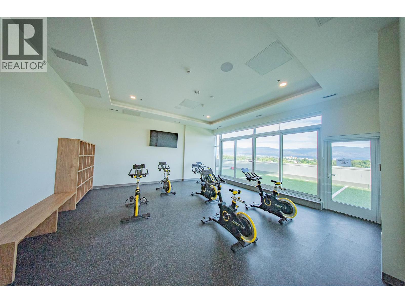 1408 238 Leon Avenue, Kelowna