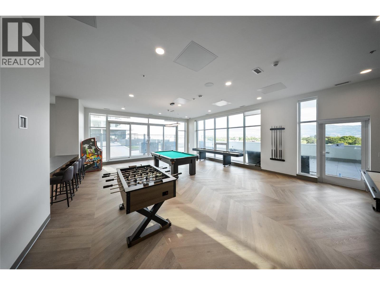 1408 238 Leon Avenue, Kelowna