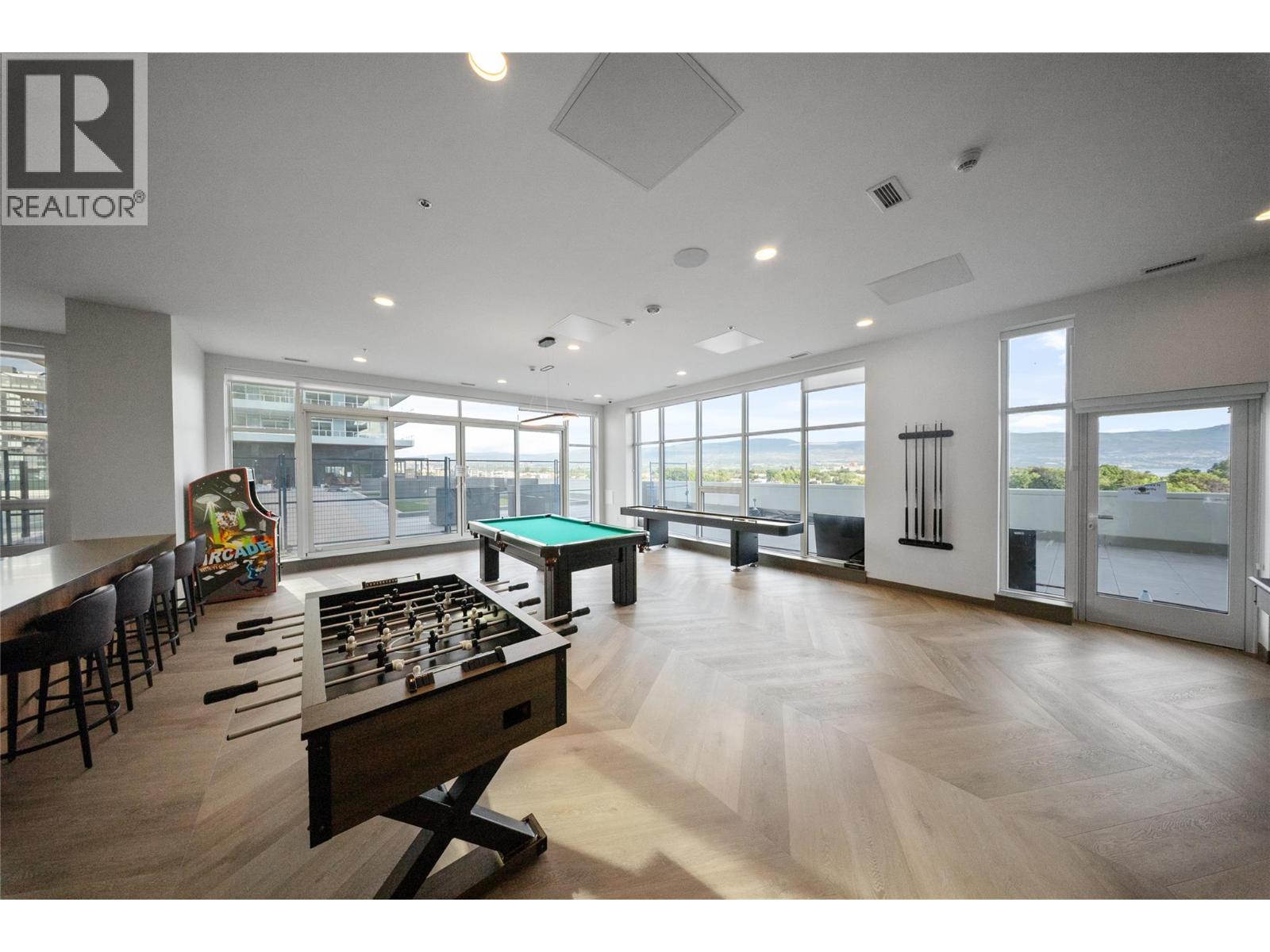 1408 238 Leon Avenue, Kelowna