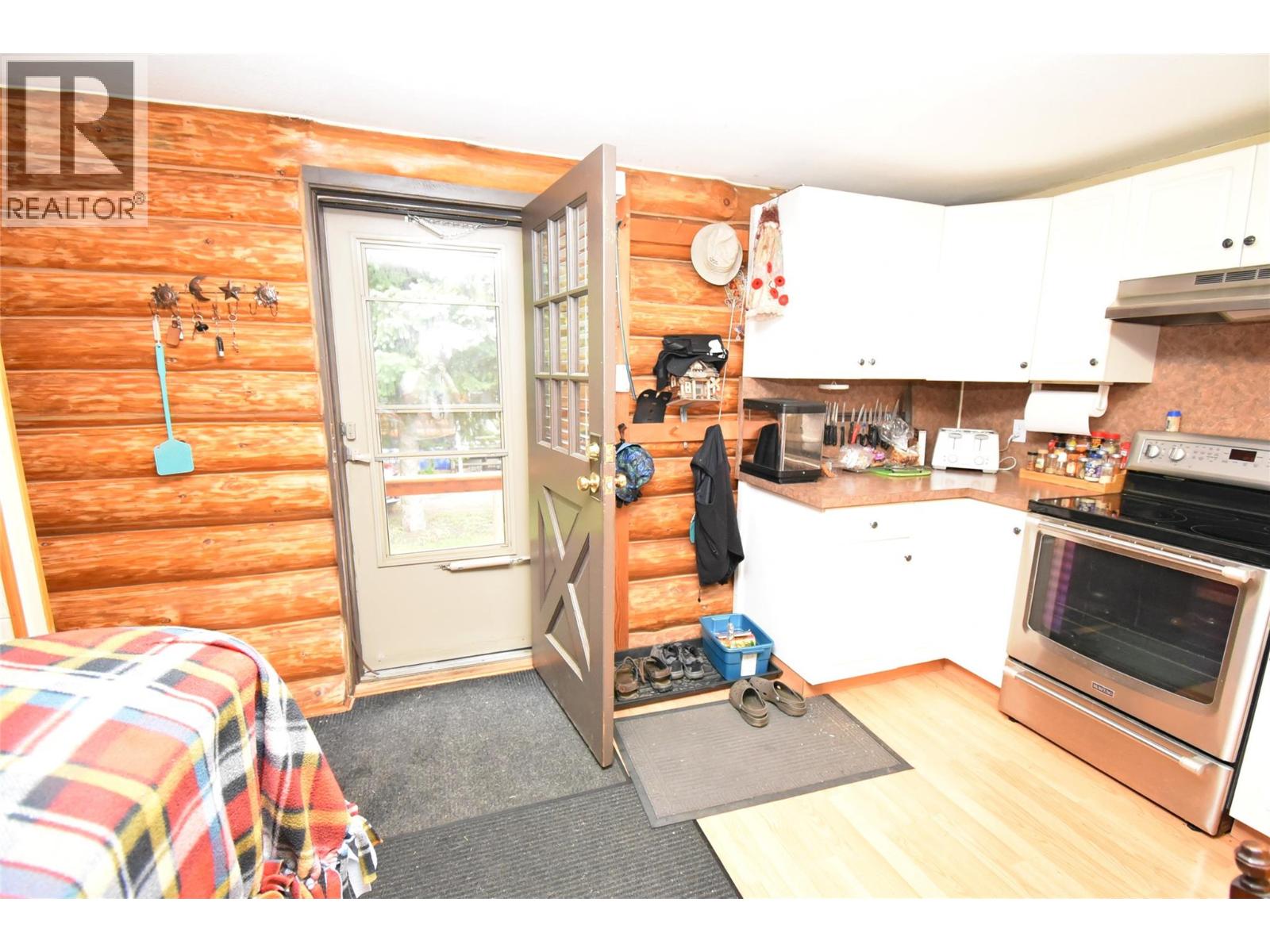 5741 Scott Road, Falkland