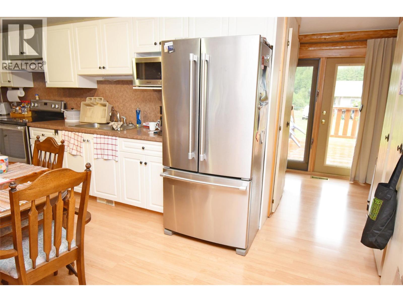 5741 Scott Road, Falkland