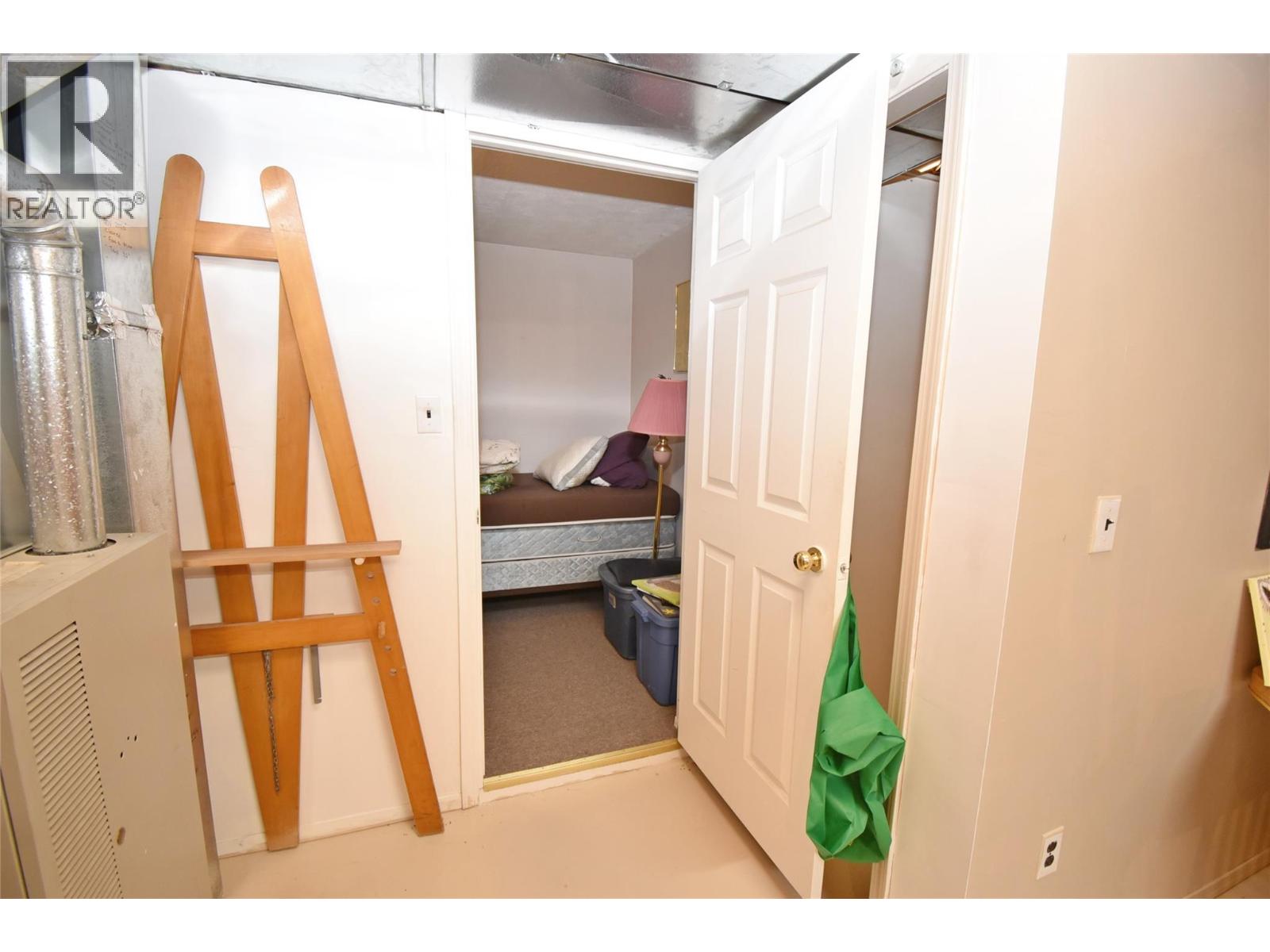 5741 Scott Road, Falkland