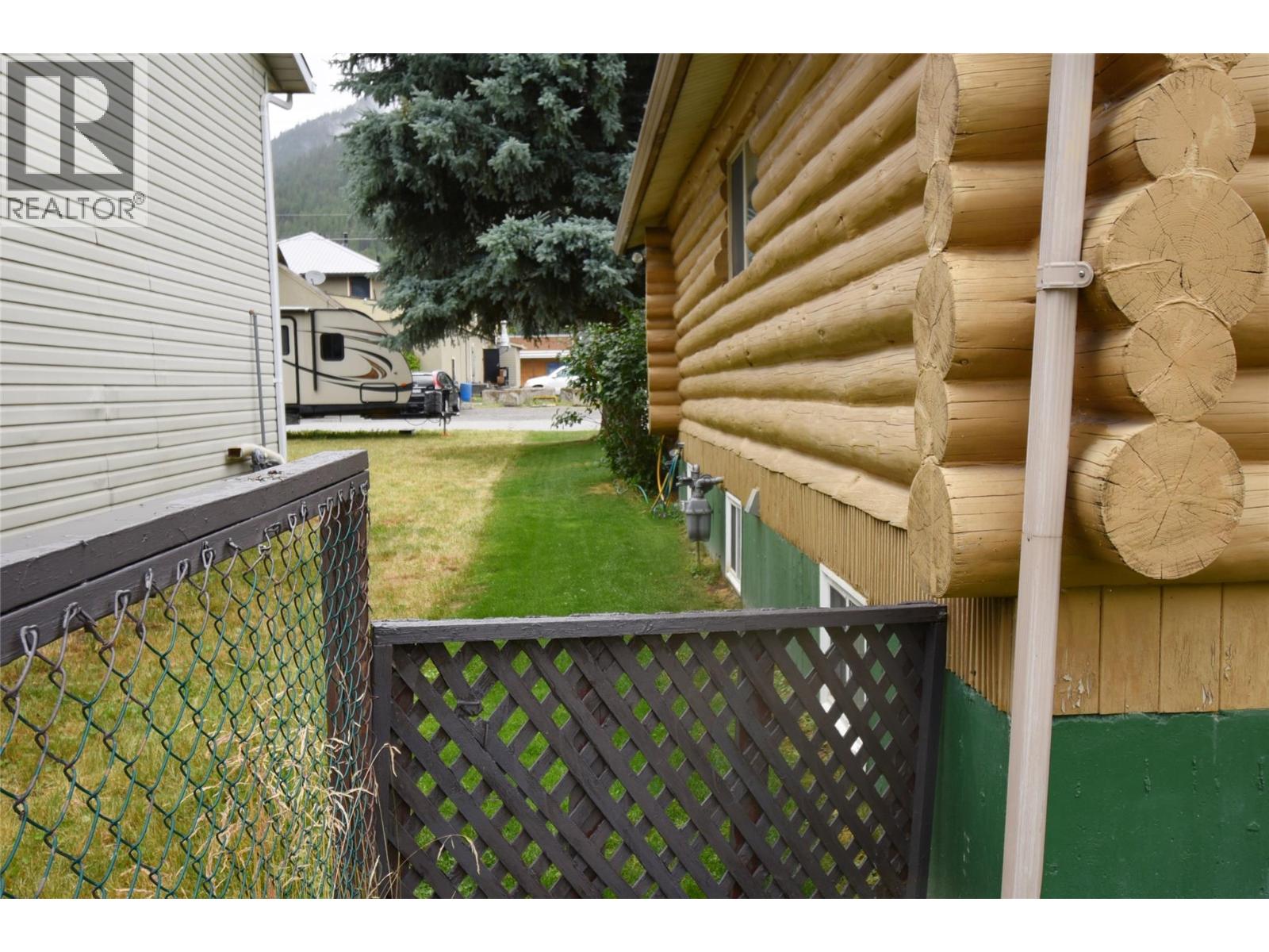 5741 Scott Road, Falkland