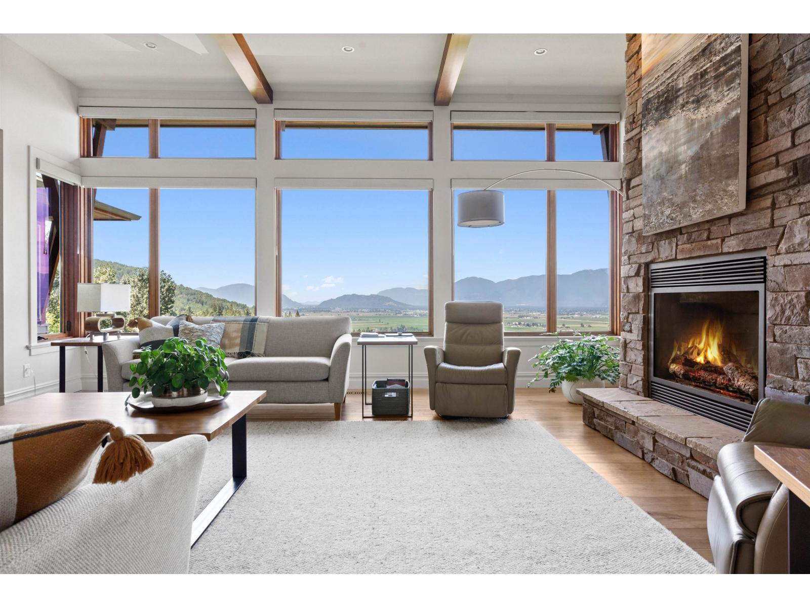 50153 MT ARCHIBALD PLACE, Eastern Hillsides, Chilliwack