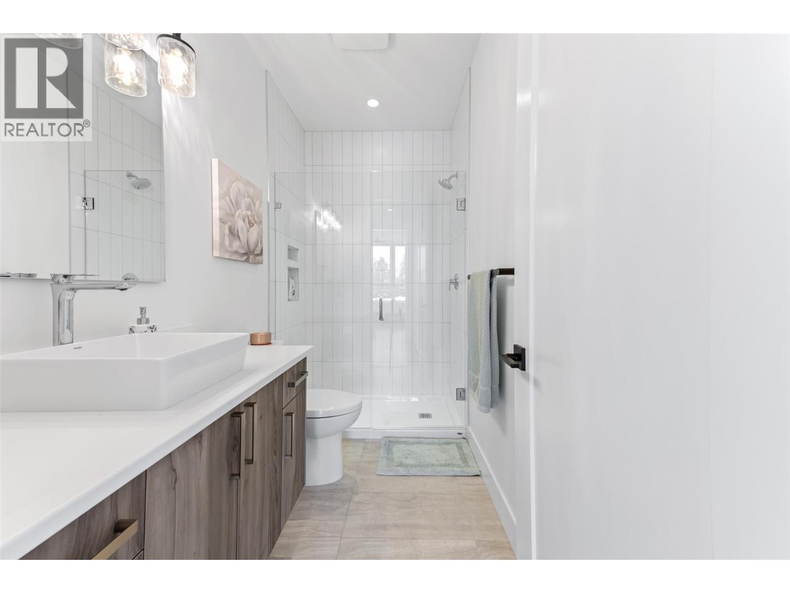  2672 Lakeridge Road, West Kelowna