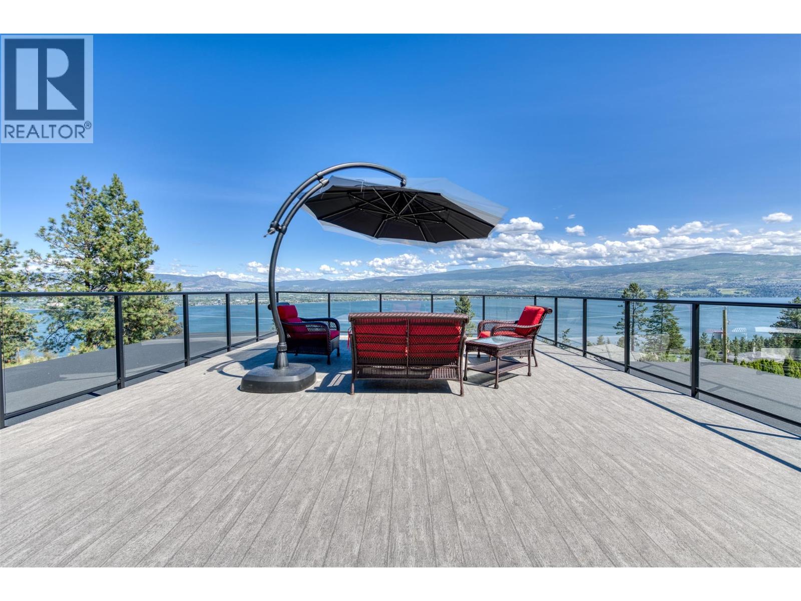  2672 Lakeridge Road, West Kelowna