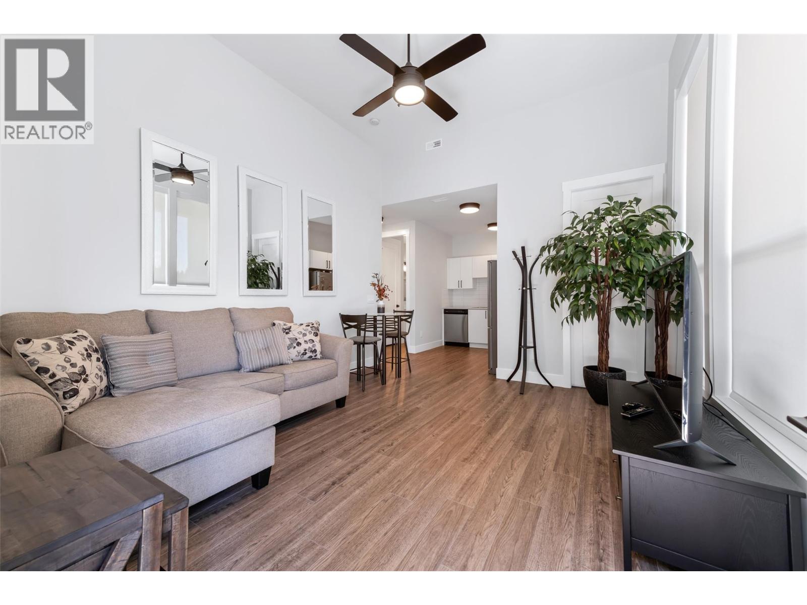  2672 Lakeridge Road, West Kelowna