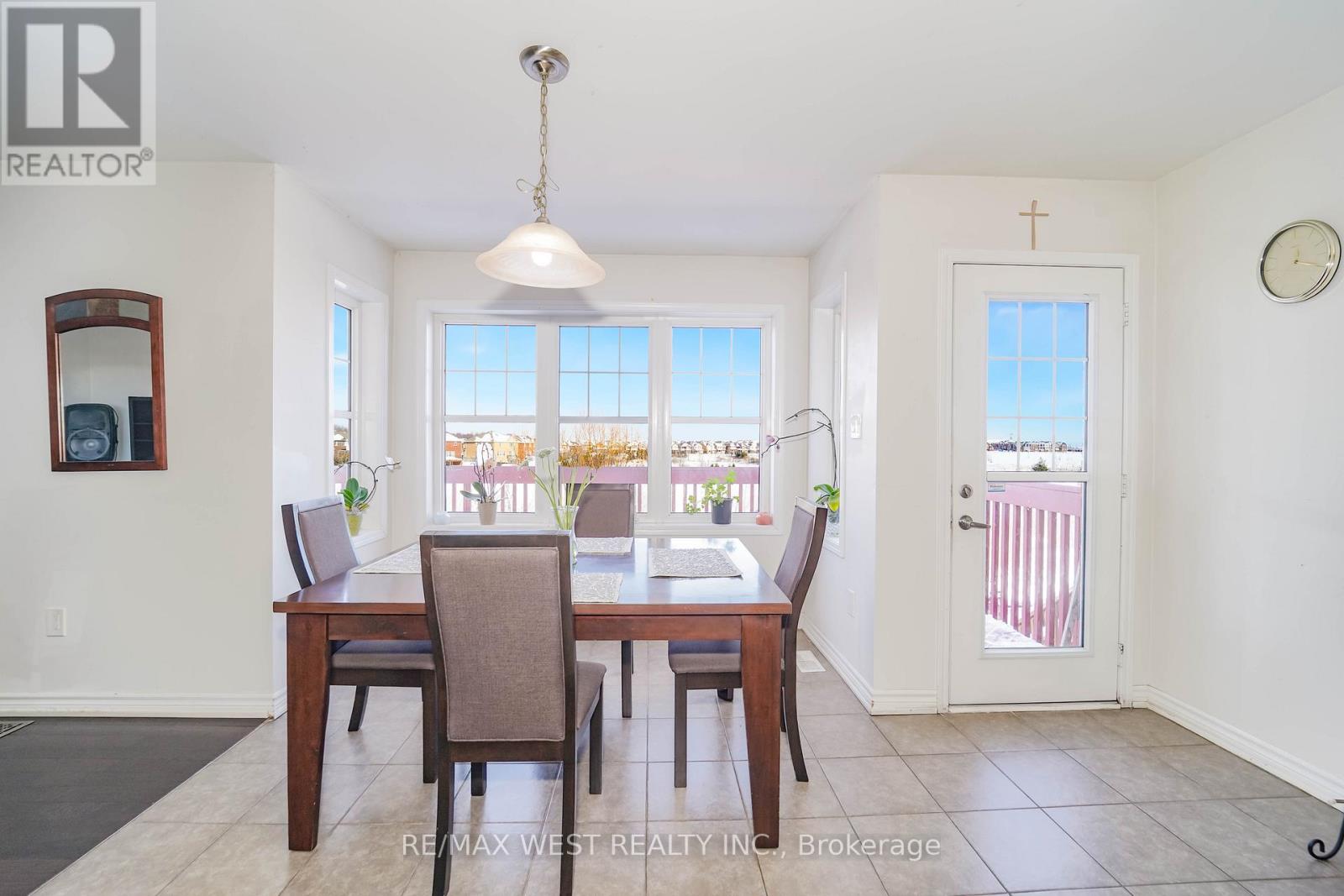 110 TYSONVILLE CIRCLE - 3