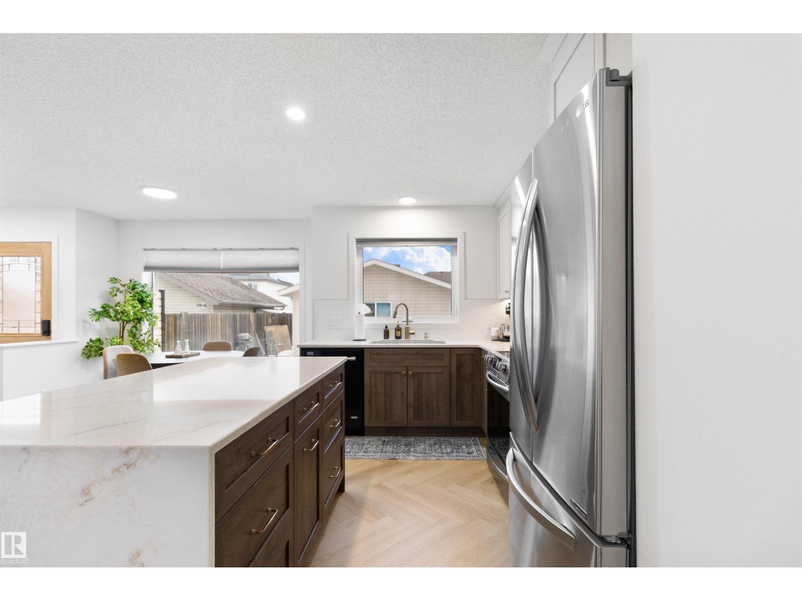 7 Summerland WY, Sherwood Park