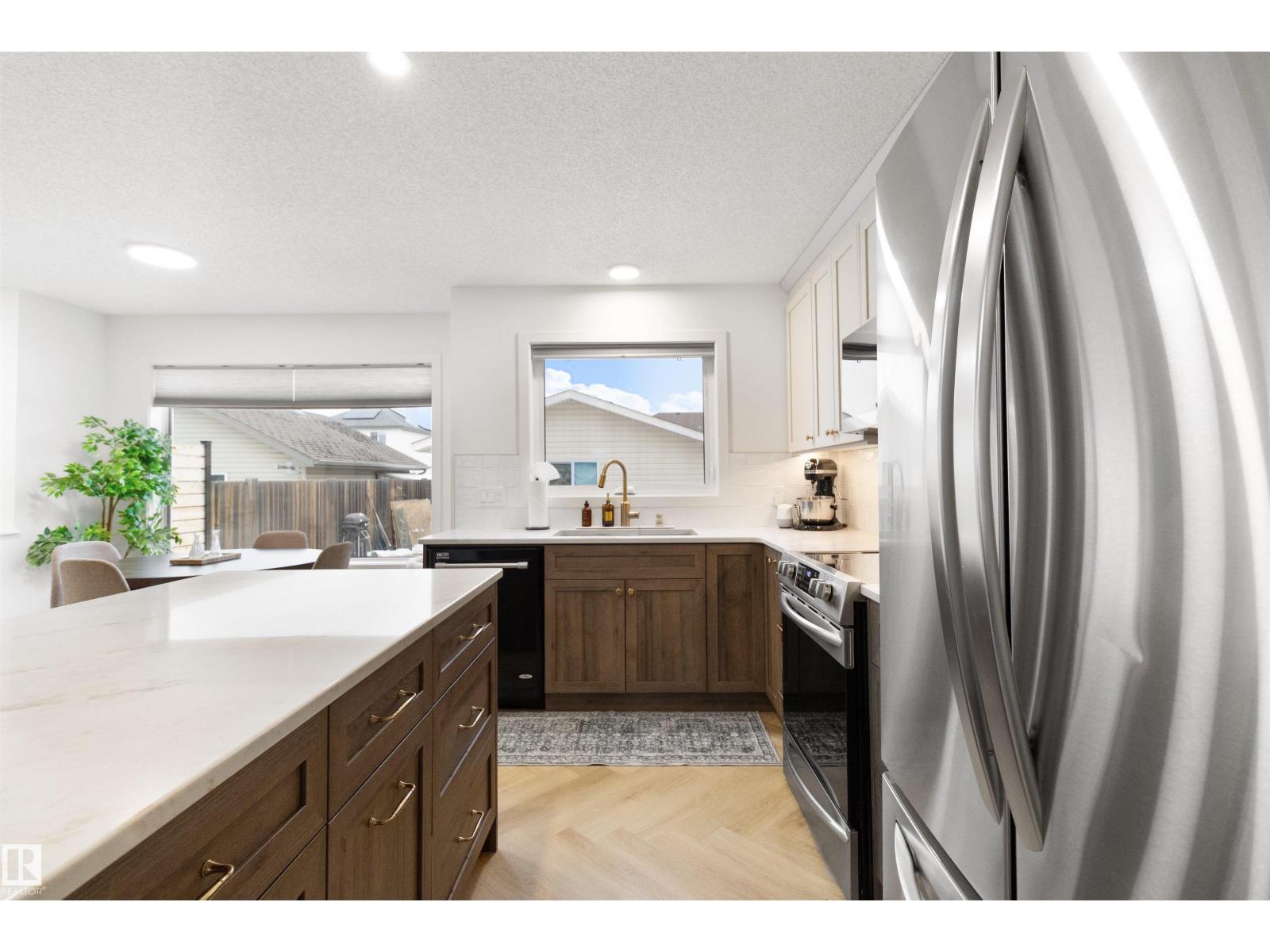 7 Summerland WY, Sherwood Park