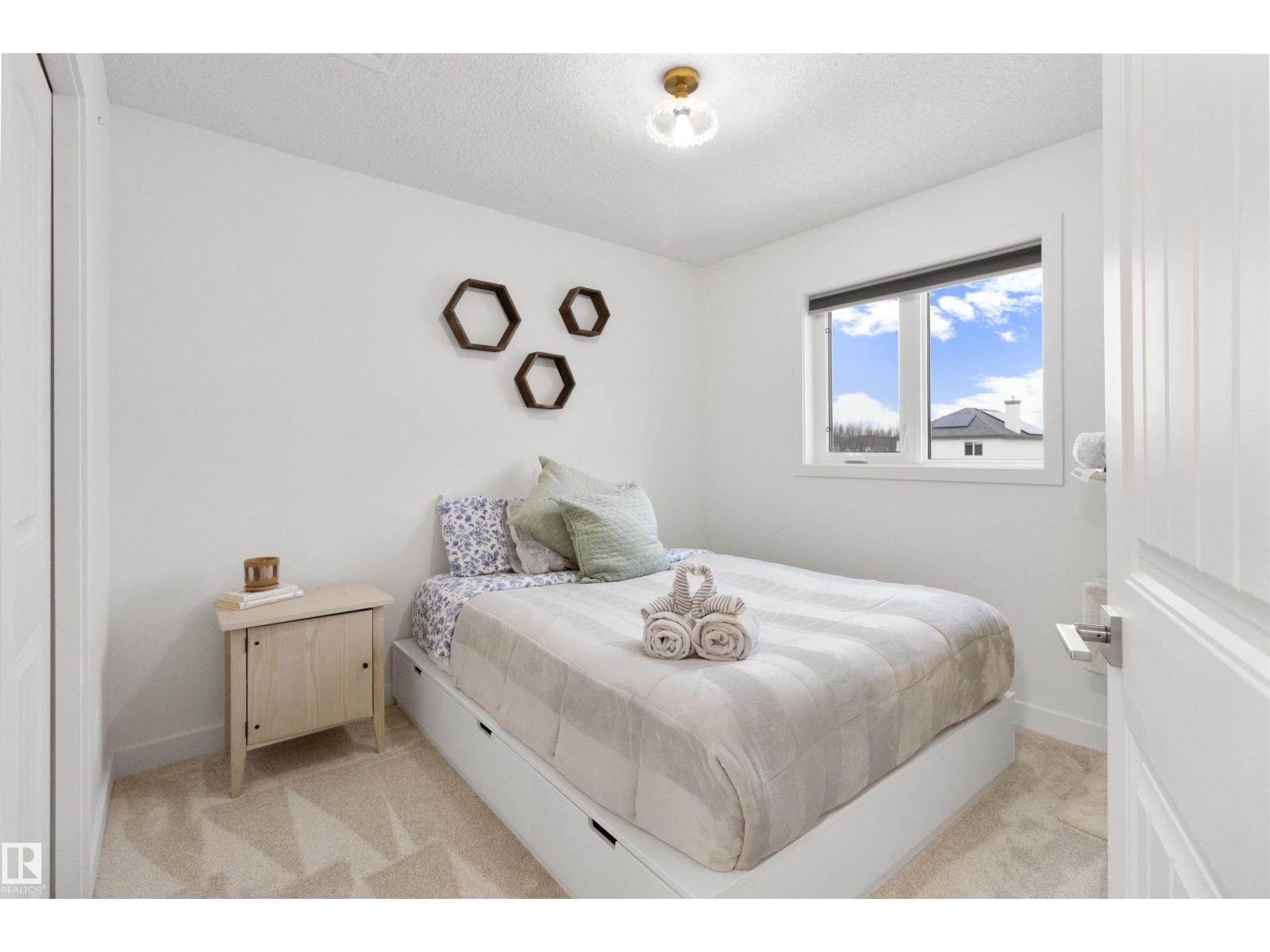 7 Summerland WY, Sherwood Park