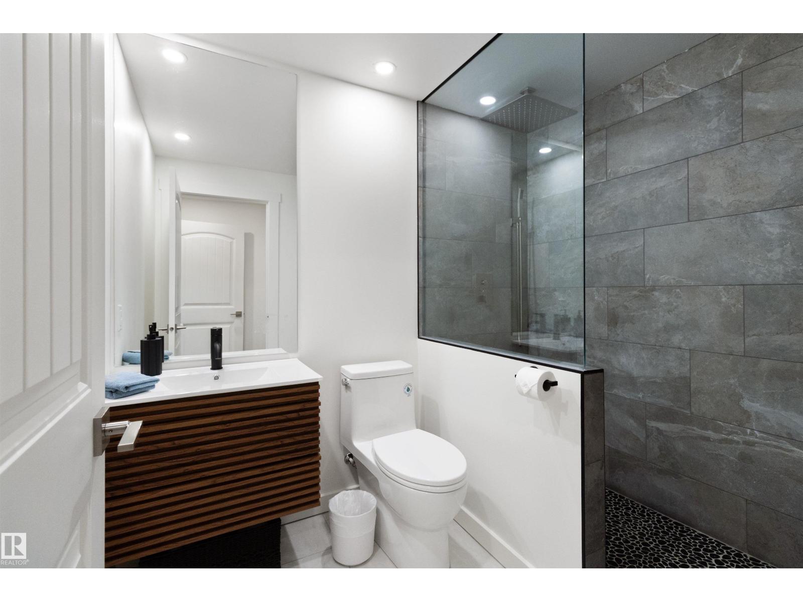 7 Summerland WY, Sherwood Park