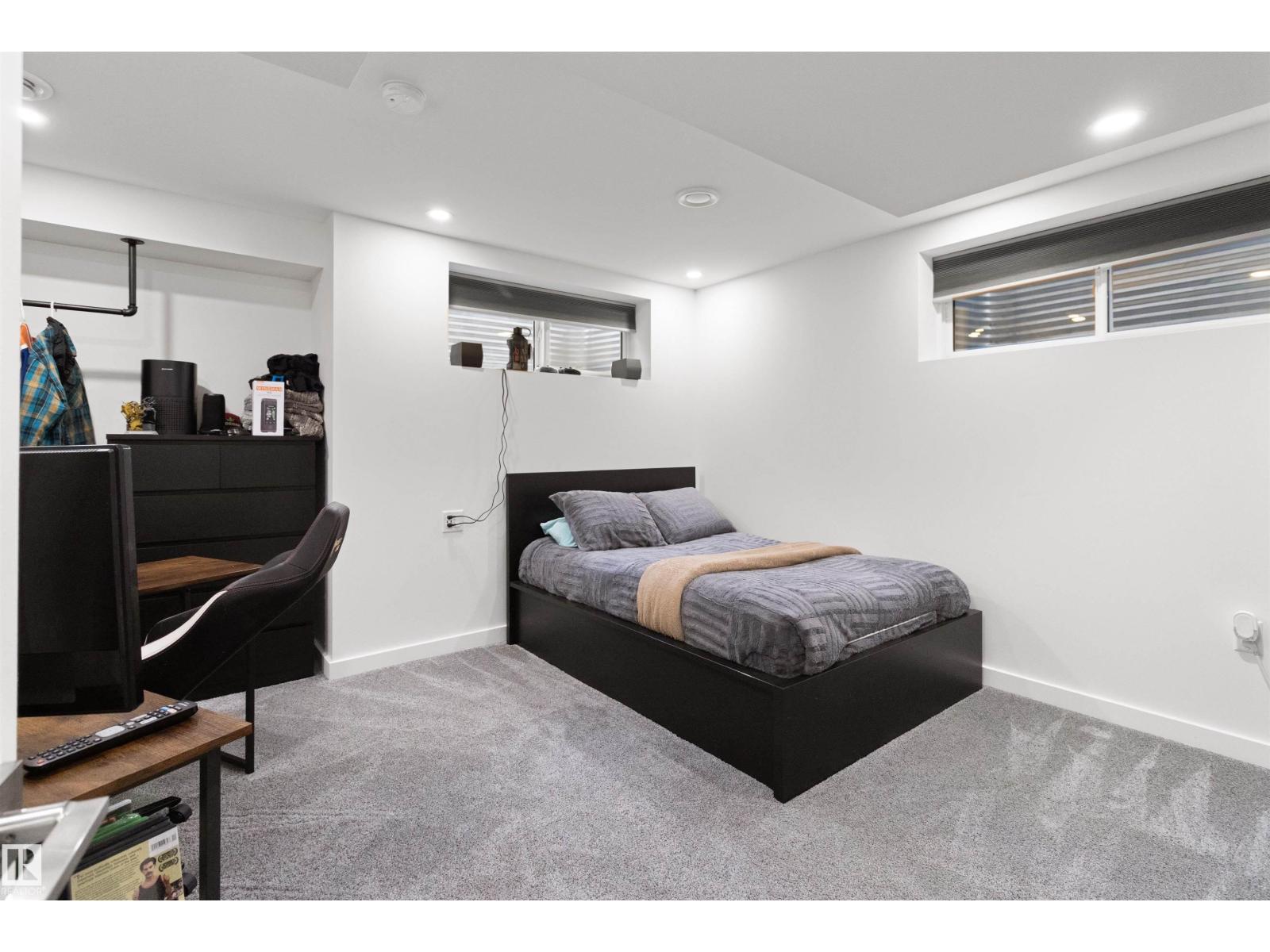 7 Summerland WY, Sherwood Park