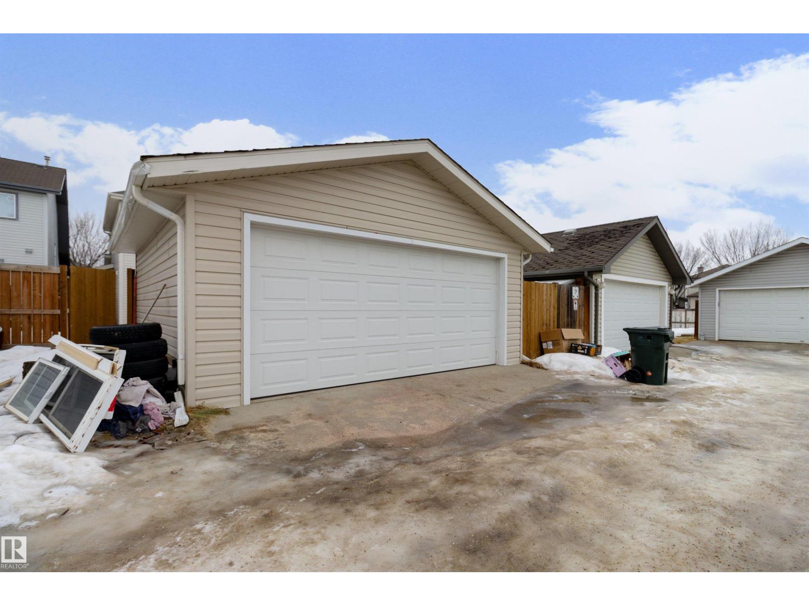 7 Summerland WY, Sherwood Park