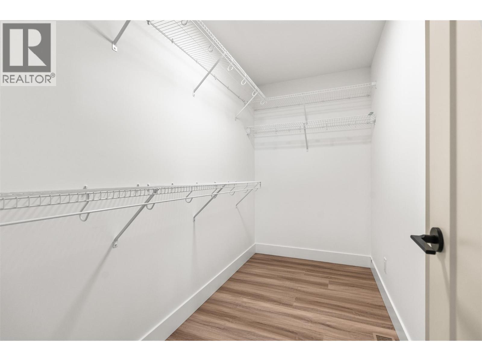  7077 Manning Place, Vernon