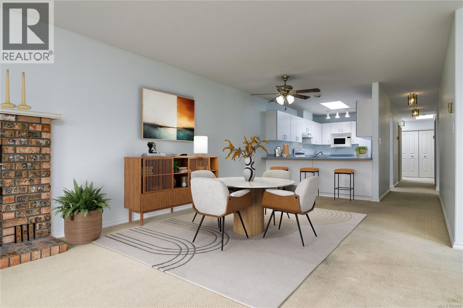 26 7070 West Saanich Rd, Central Saanich