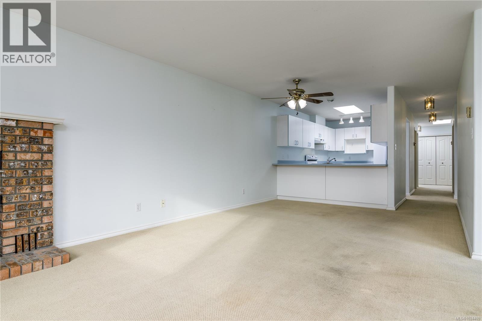 26 7070 West Saanich Rd, Central Saanich