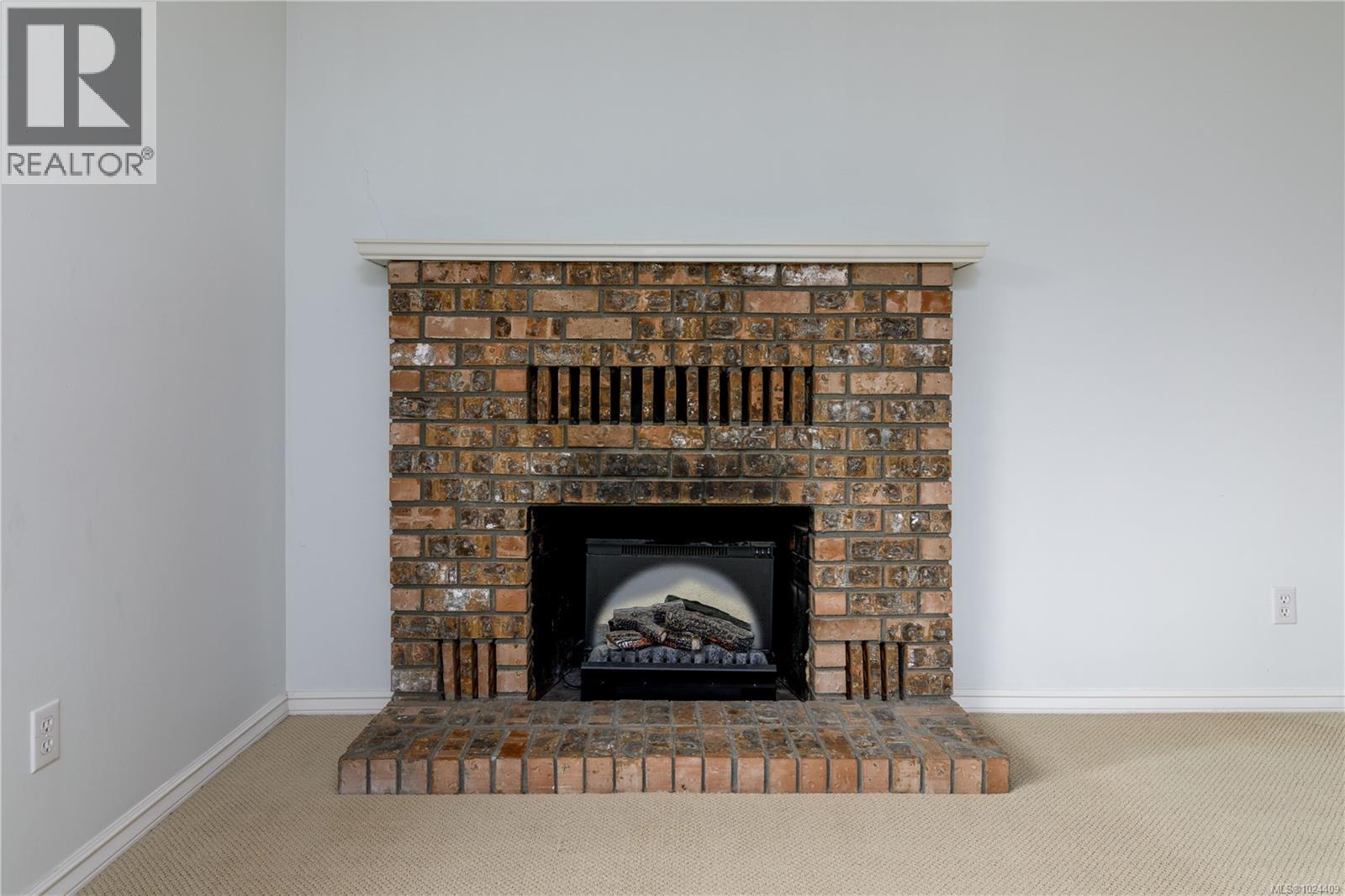 26 7070 West Saanich Rd, Central Saanich