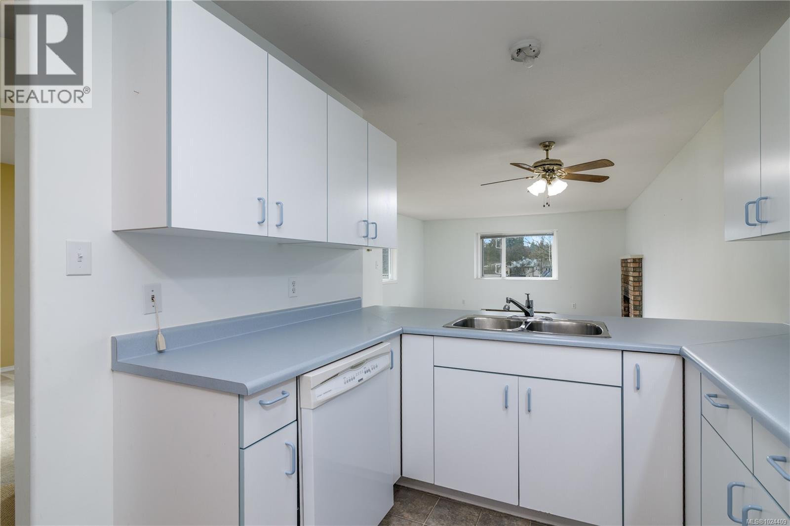 26 7070 West Saanich Rd, Central Saanich