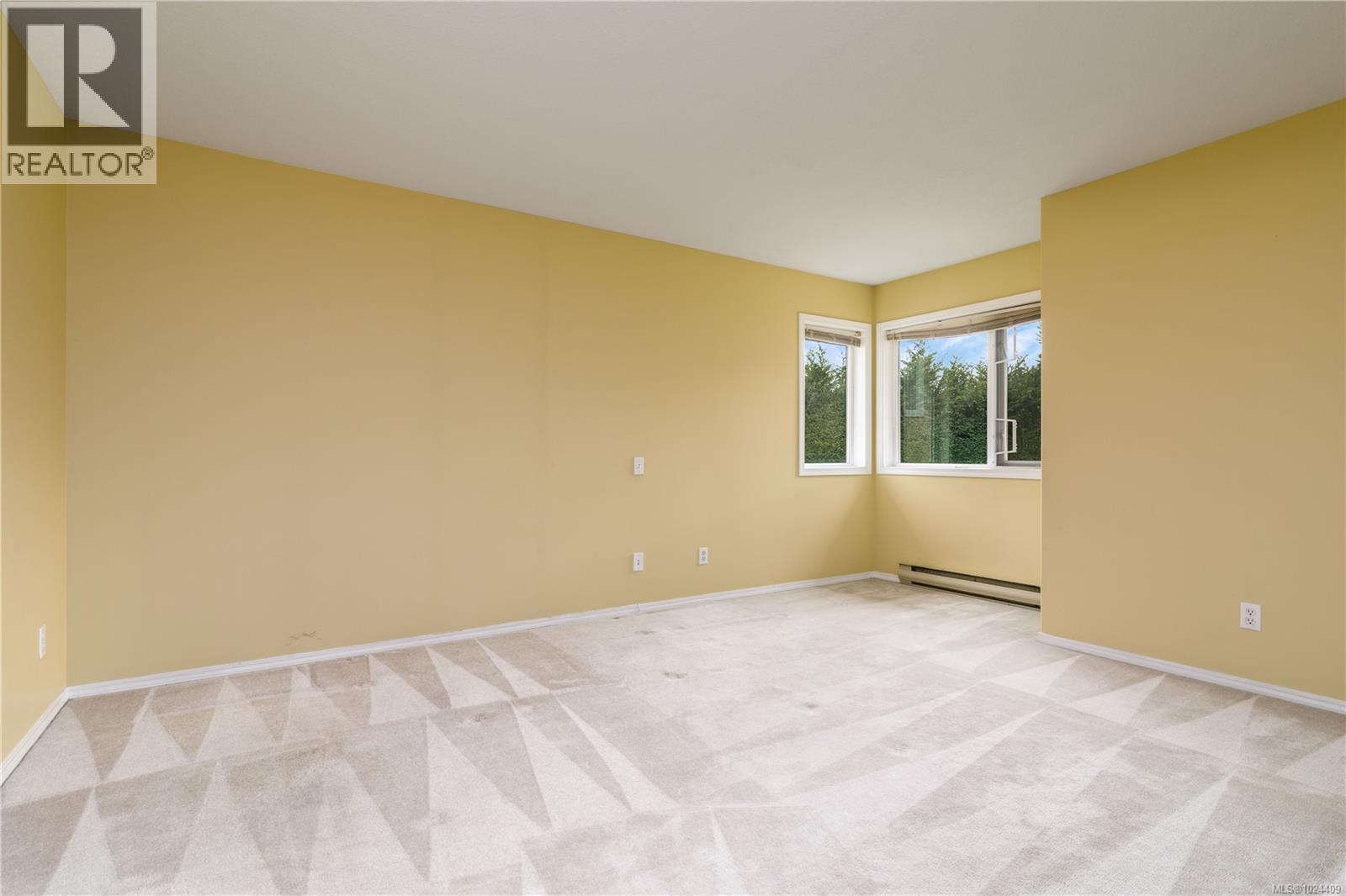 26 7070 West Saanich Rd, Central Saanich