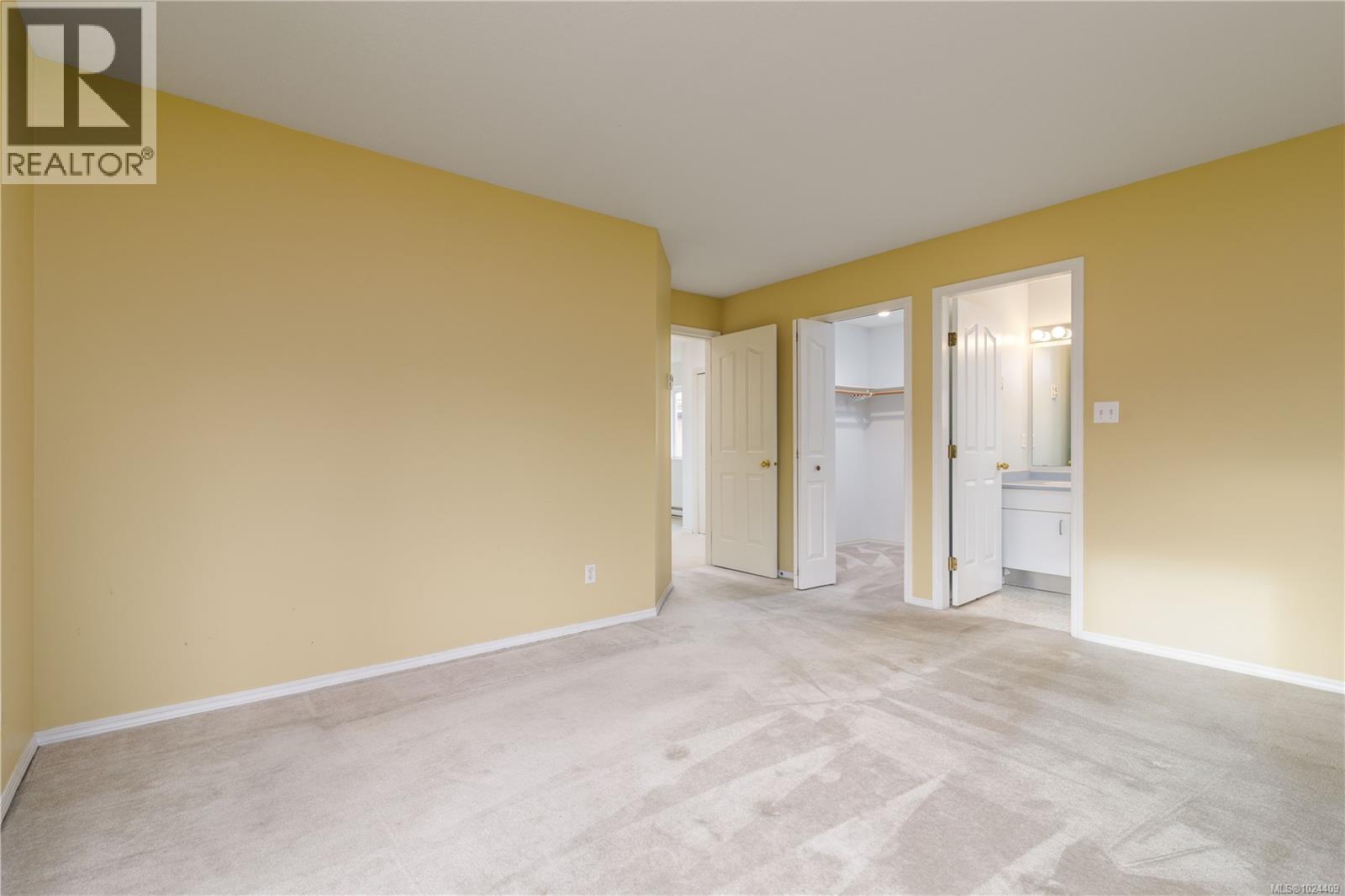 26 7070 West Saanich Rd, Central Saanich