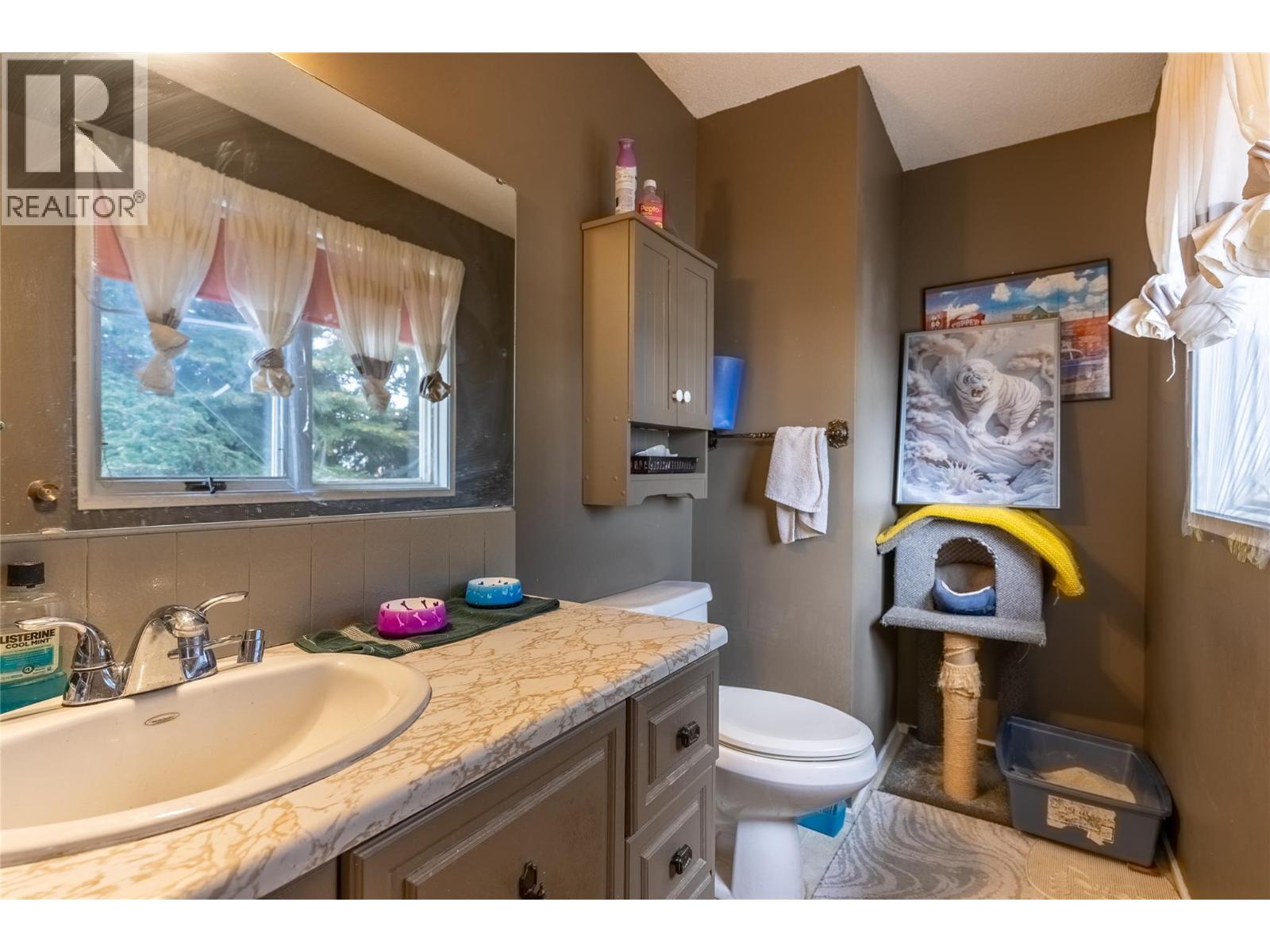 40 Breccia Drive, Logan Lake