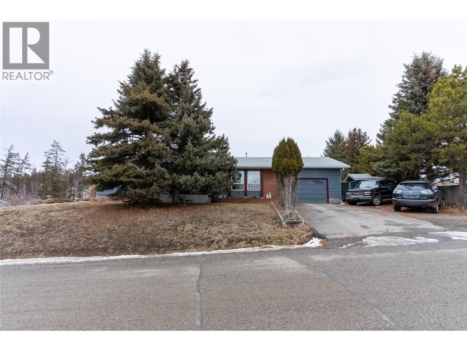 40 Breccia Drive, Logan Lake